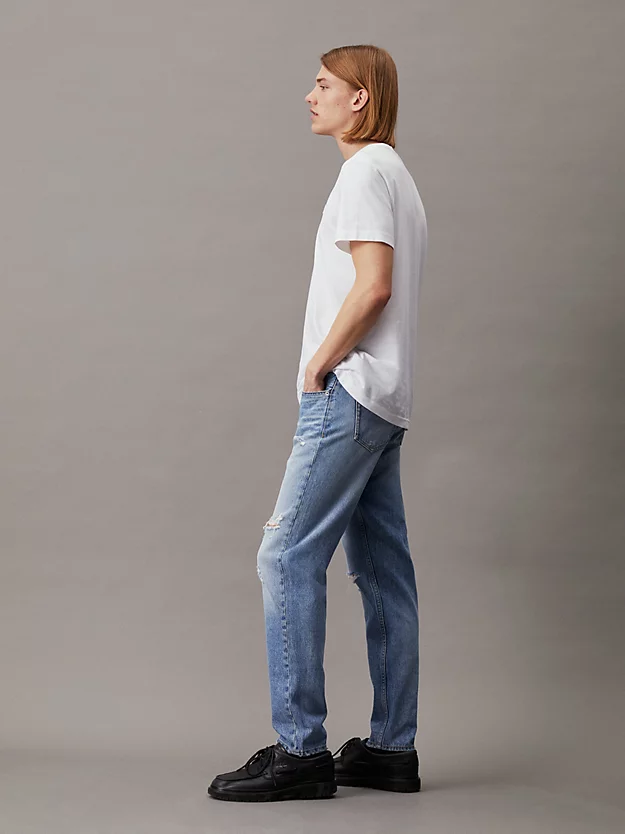 Calça jeans afunilada