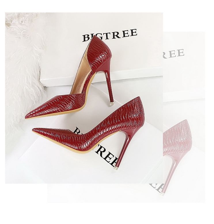 Niuna - D'Orsay stilettopumps met puntige neus