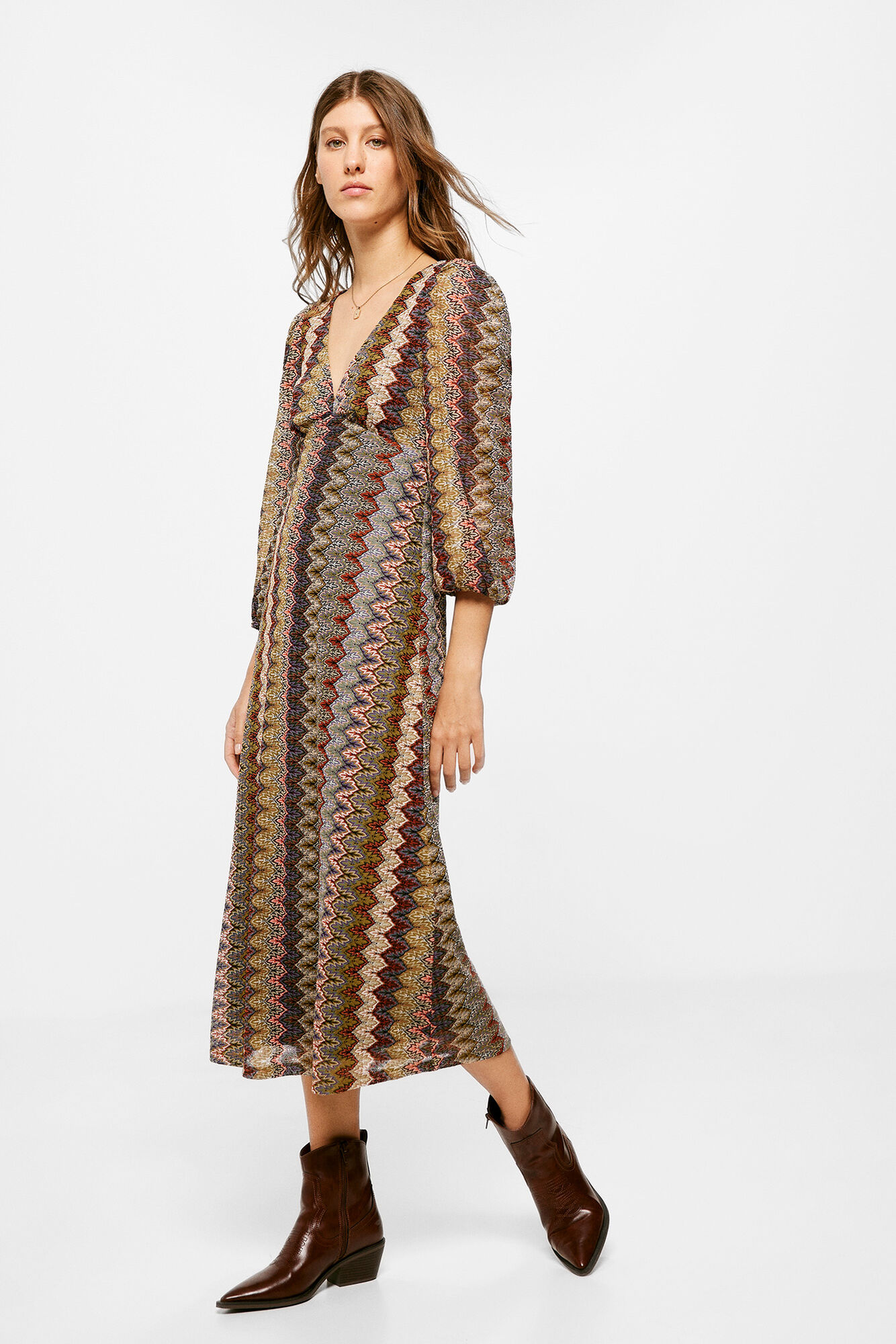 Vestido midi em ziguezague