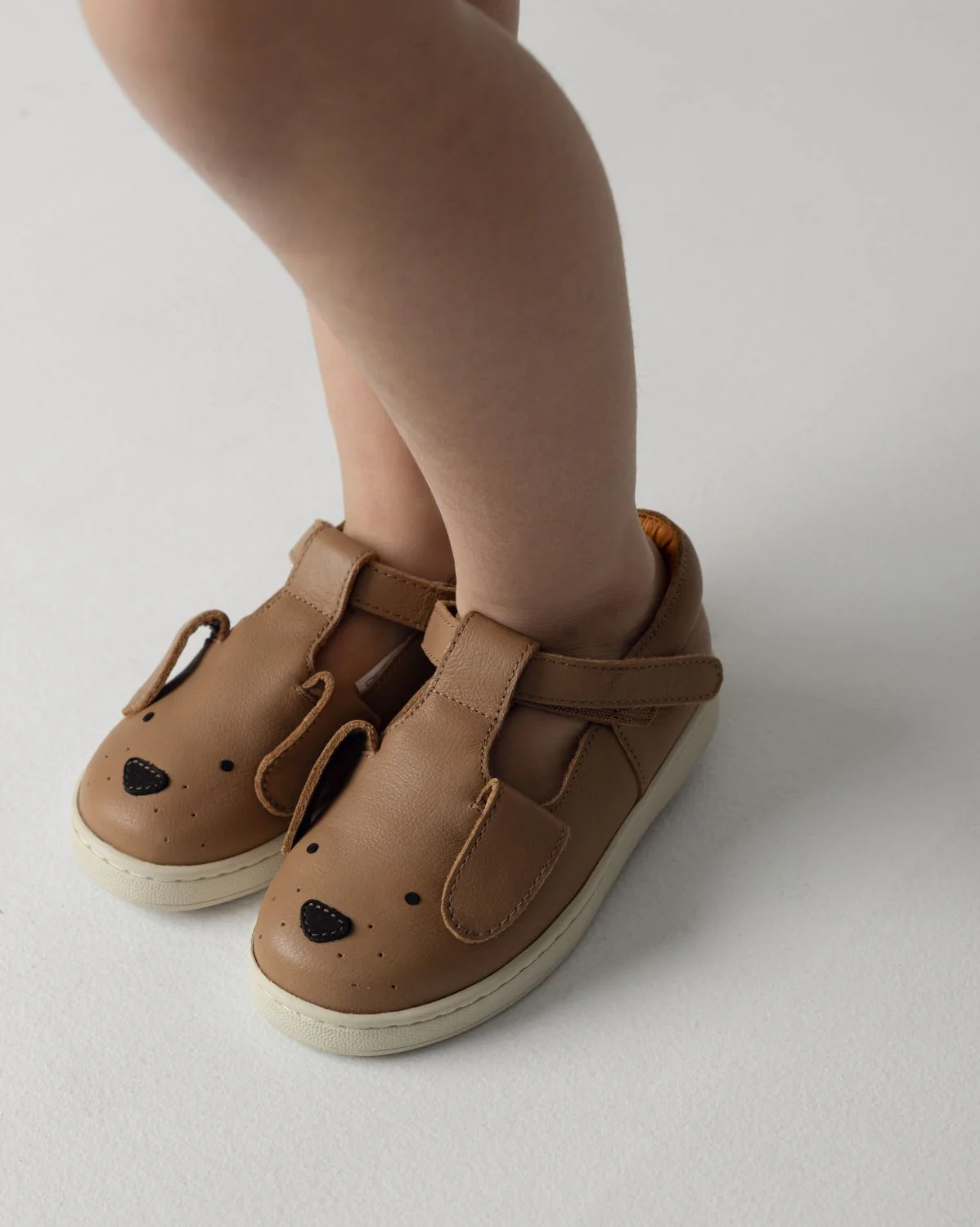 Sunni Classic Shoes | Dog | Hazelnut Leather