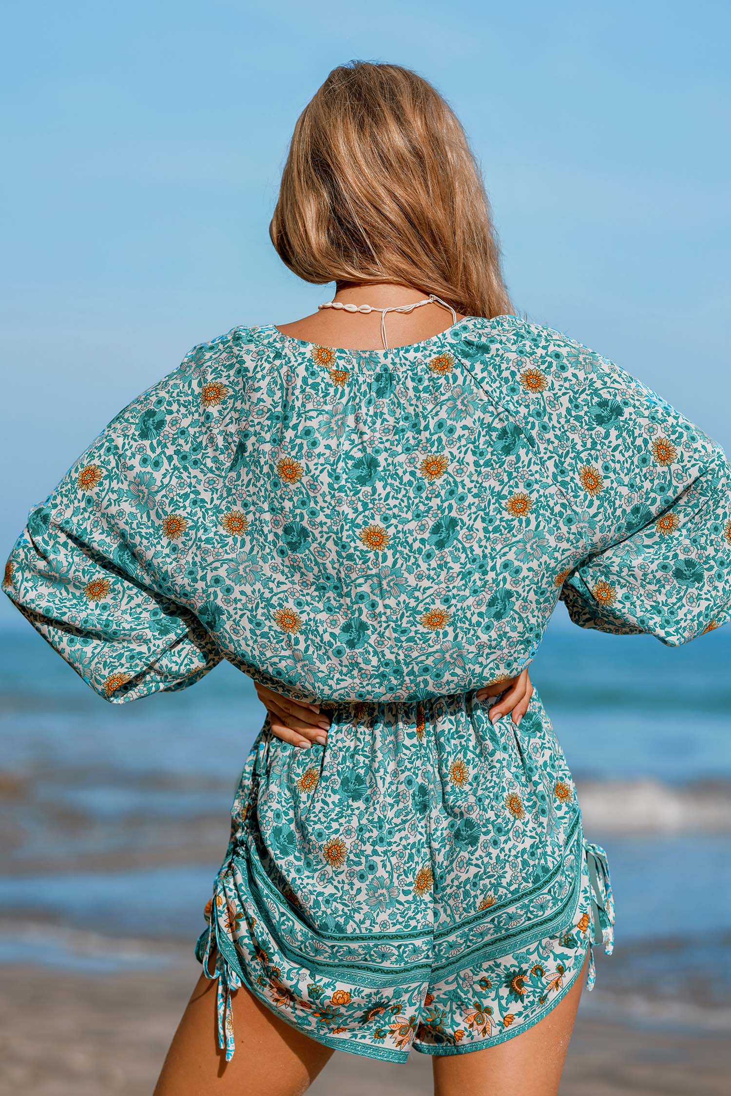 Combishort à manches blouson à fleurs vert clair