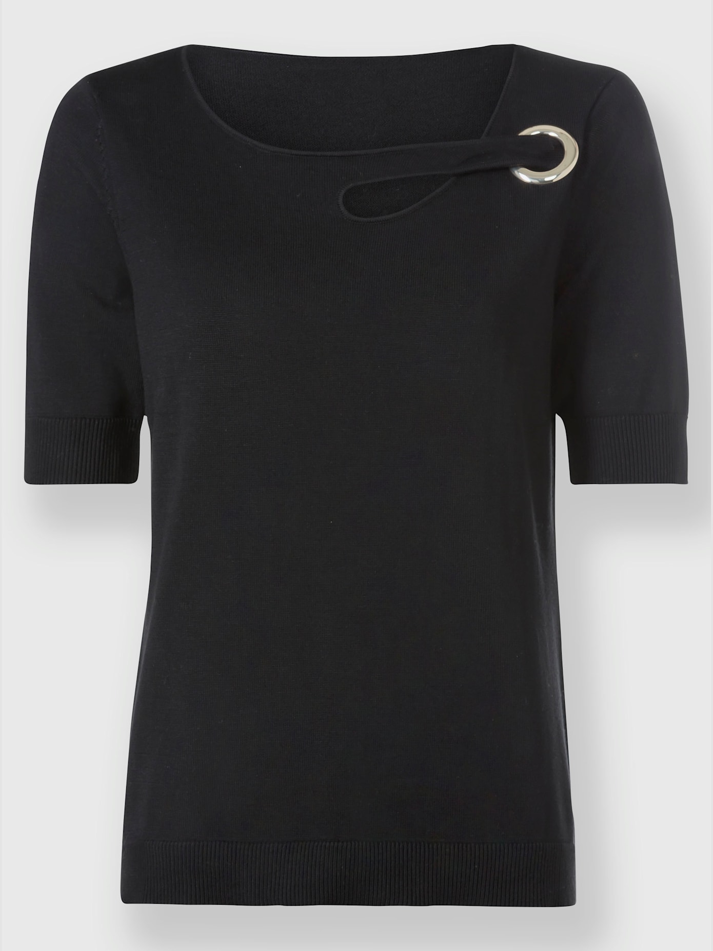 Pull jolis détails à l'encolure