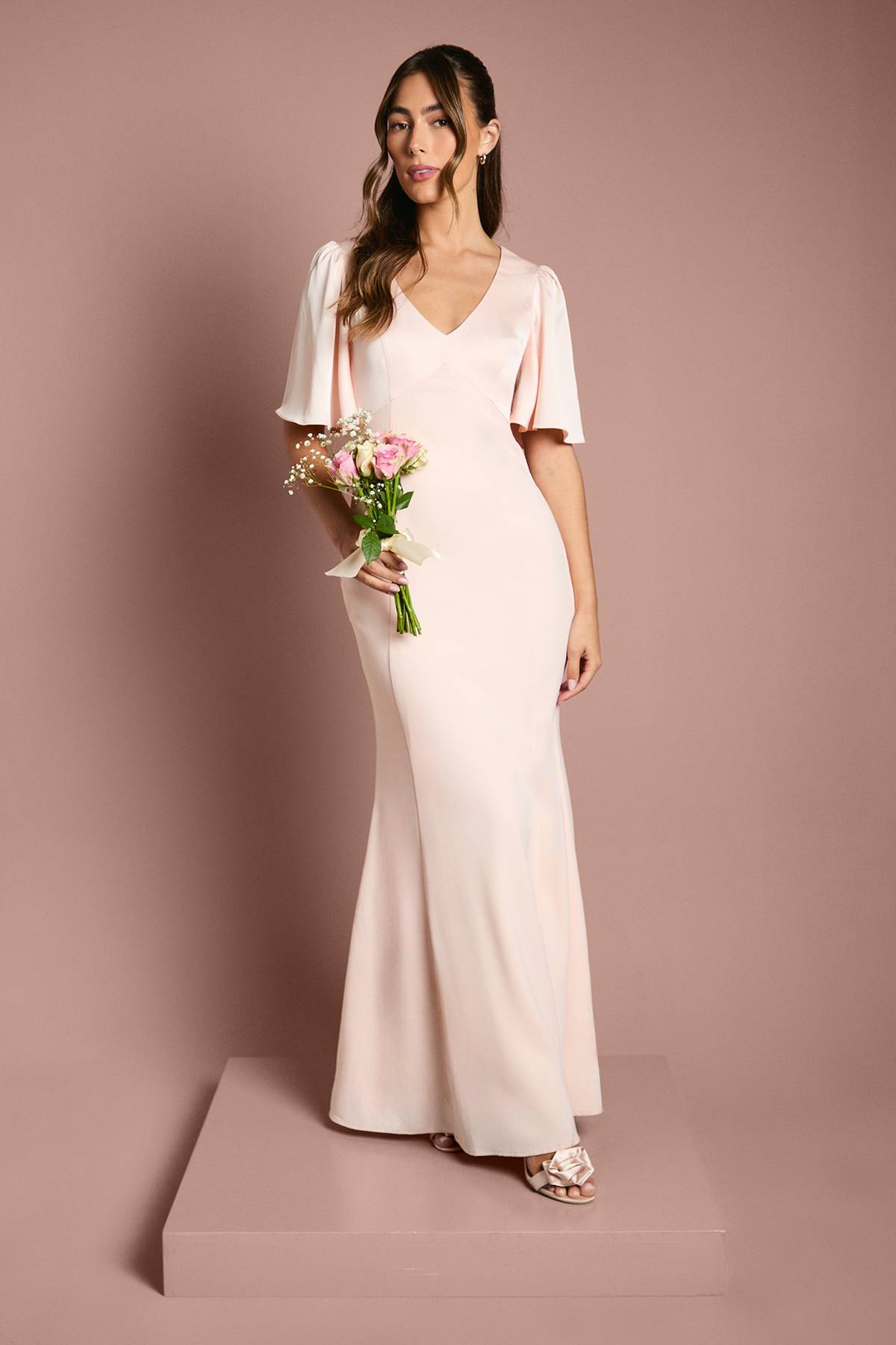 Coast Robe de Demoiselle d'Honneur Satin Contrasté à Manches Ange et Dos Ouvert