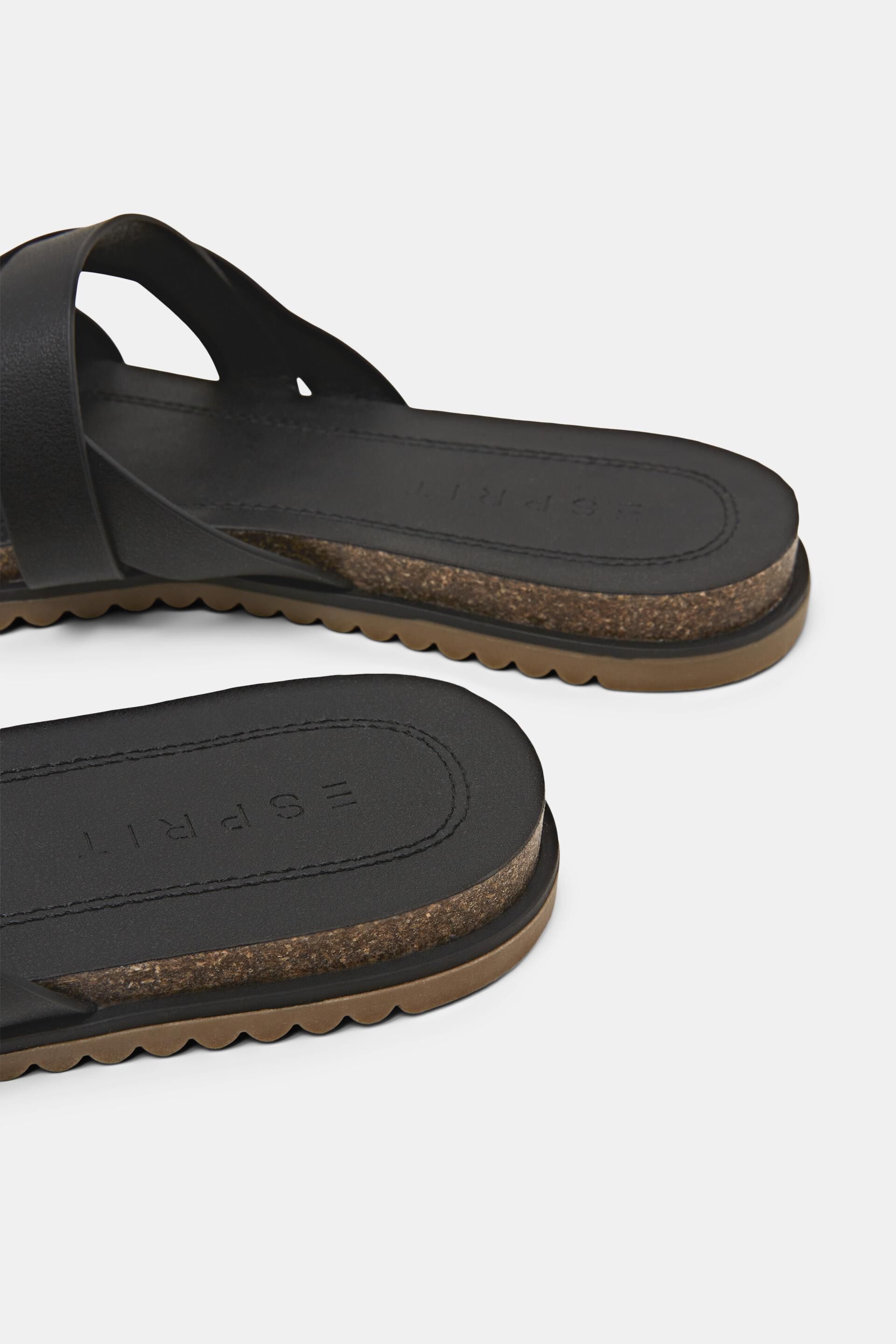 Sandales à enfiler en cuir vegan à brides croisées