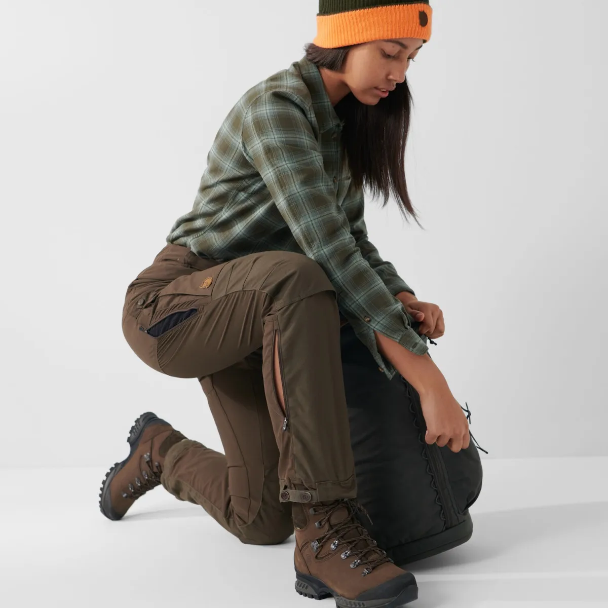 Fjällräven Women's Forest Hybrid Trousers Deep Forest