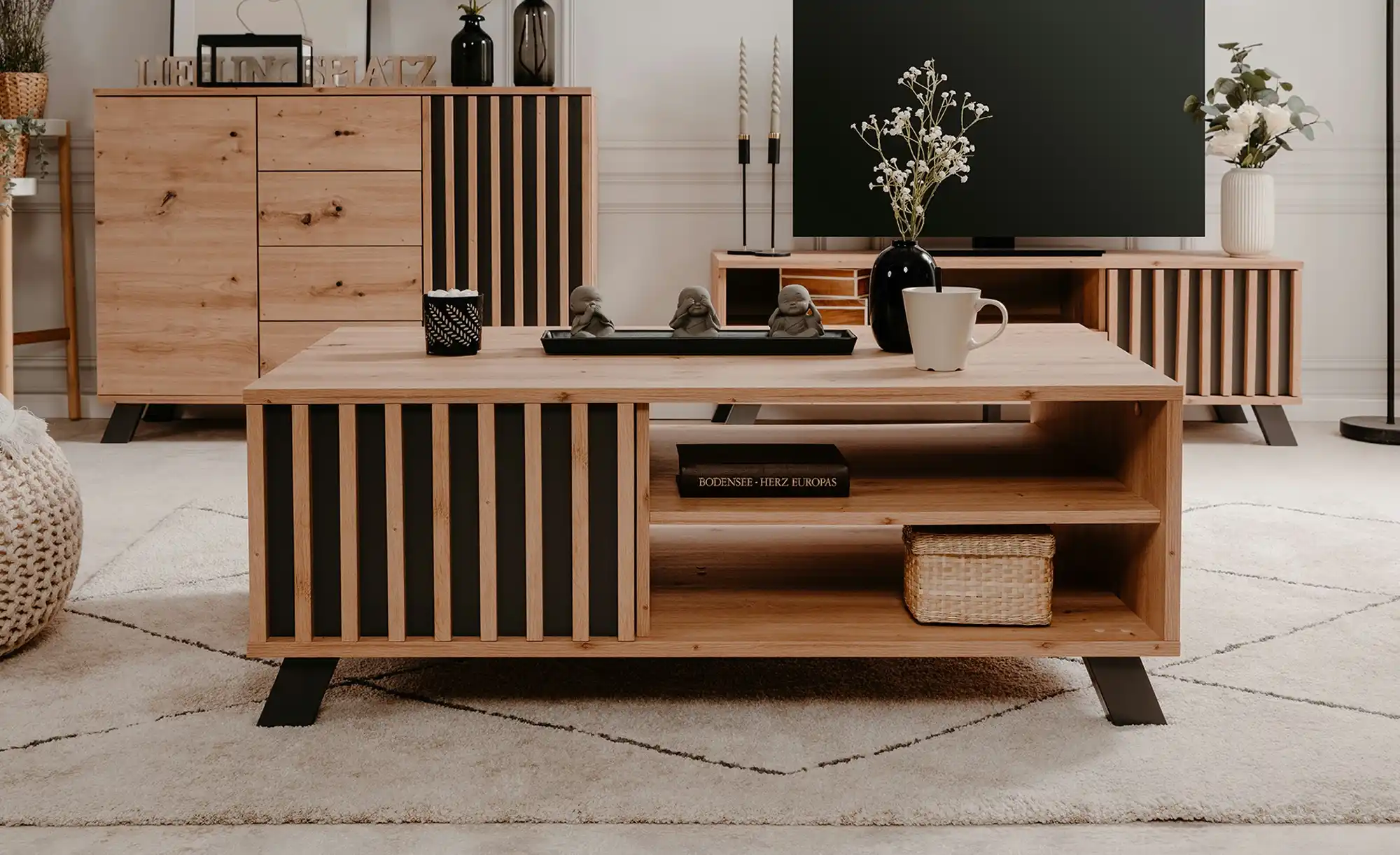 Sideboard Harmony