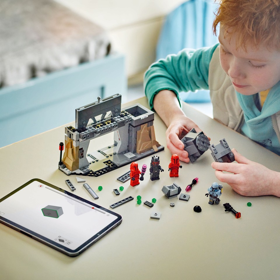LEGO Star Wars - Paz Vizsla™ og moff Gideons™ kamp (75386)