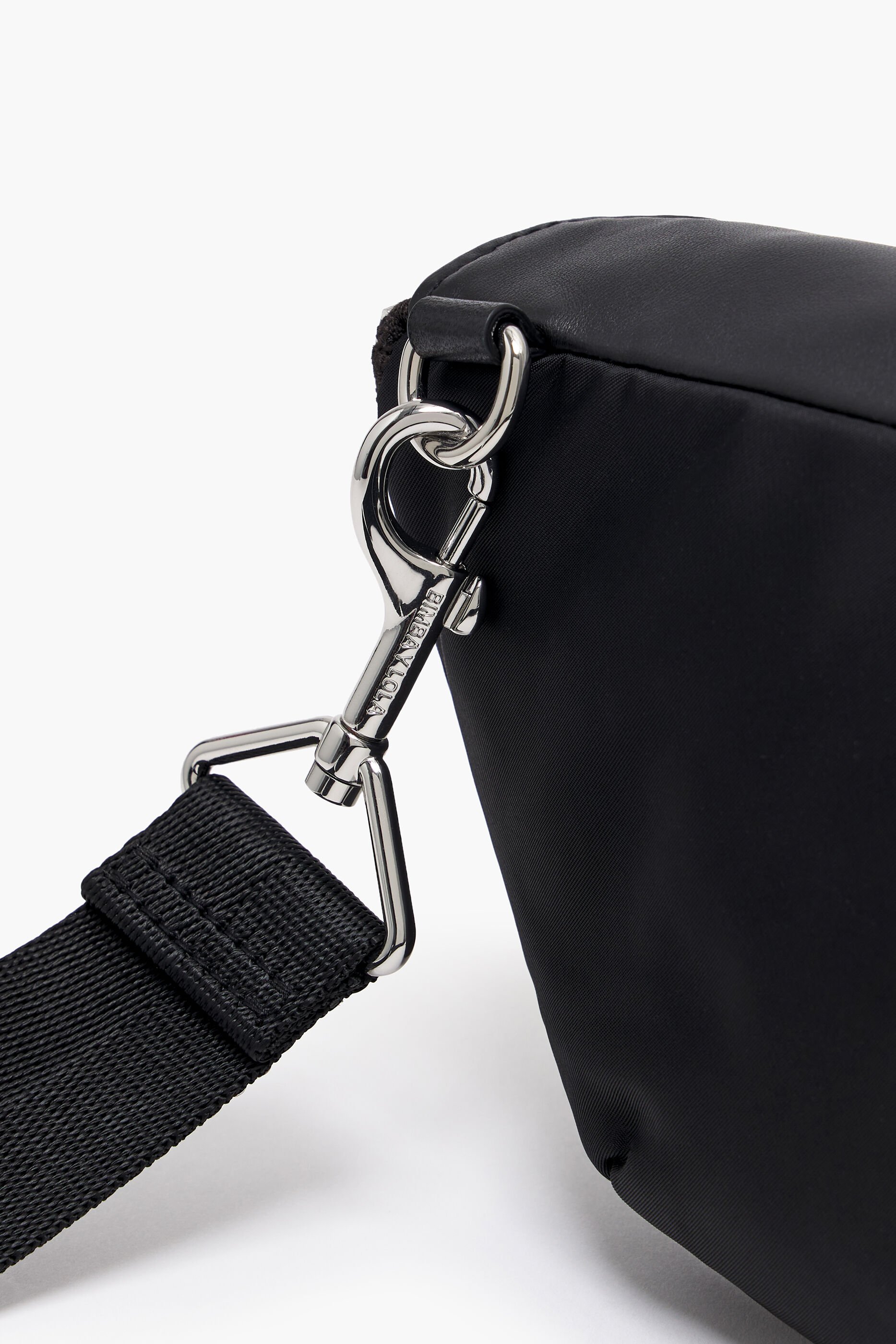 Pochete Pocket S em couro preto