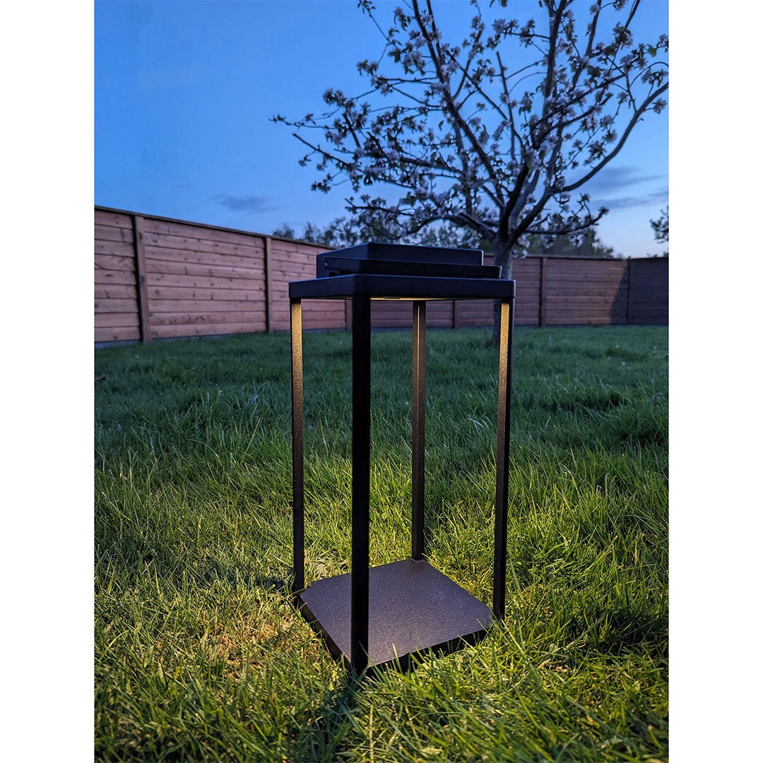 Lezant LED oplaadbare lantaarnlamp, zwart. 15 x 15 x 40 cm