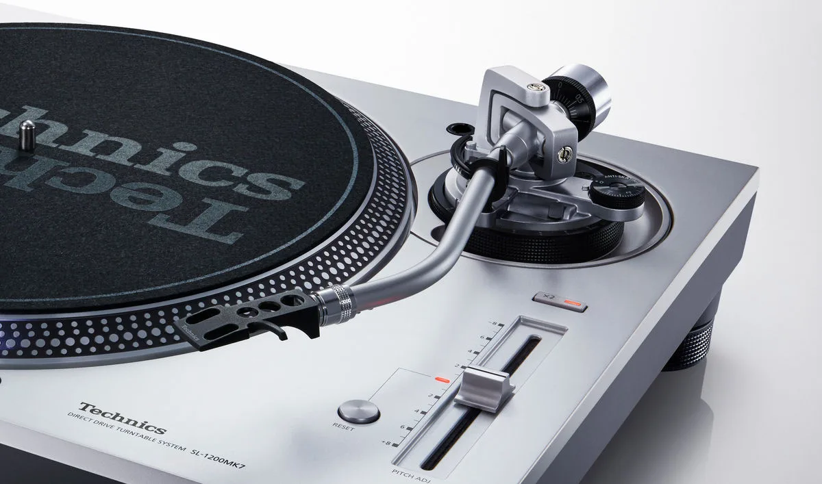 Technics SL-1200 MK7 Platines vinyle hi-fi