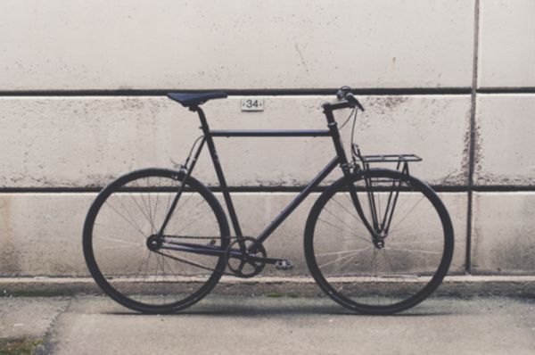 Pelago Medium Commuter Frontlad, Black