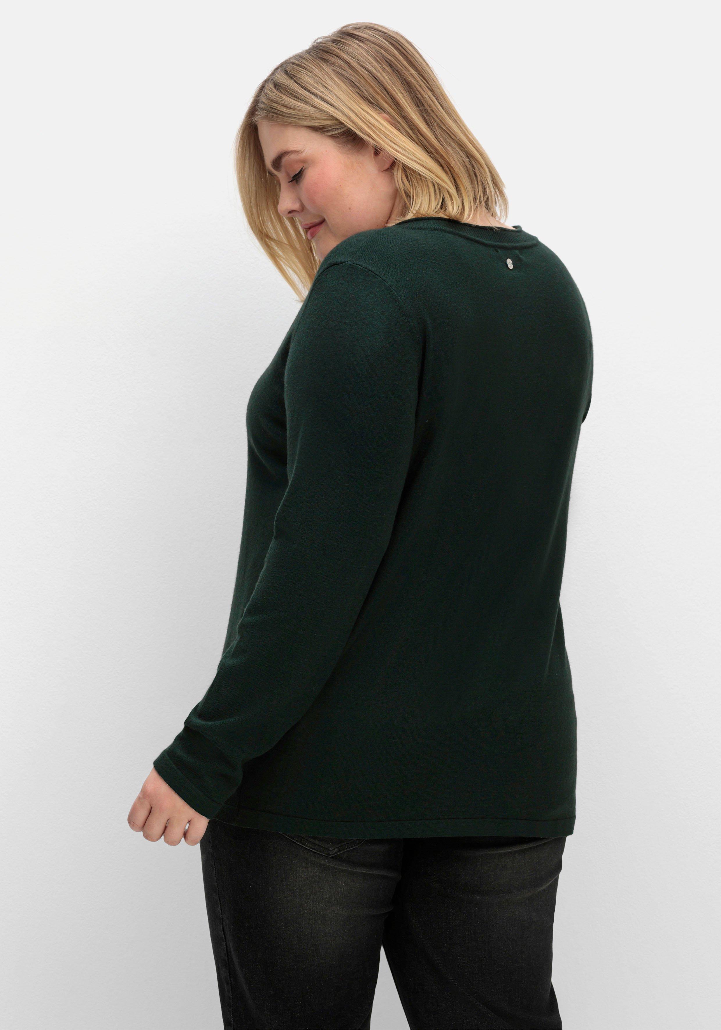 Flauschiger Pullover mit V-Ausschnitt