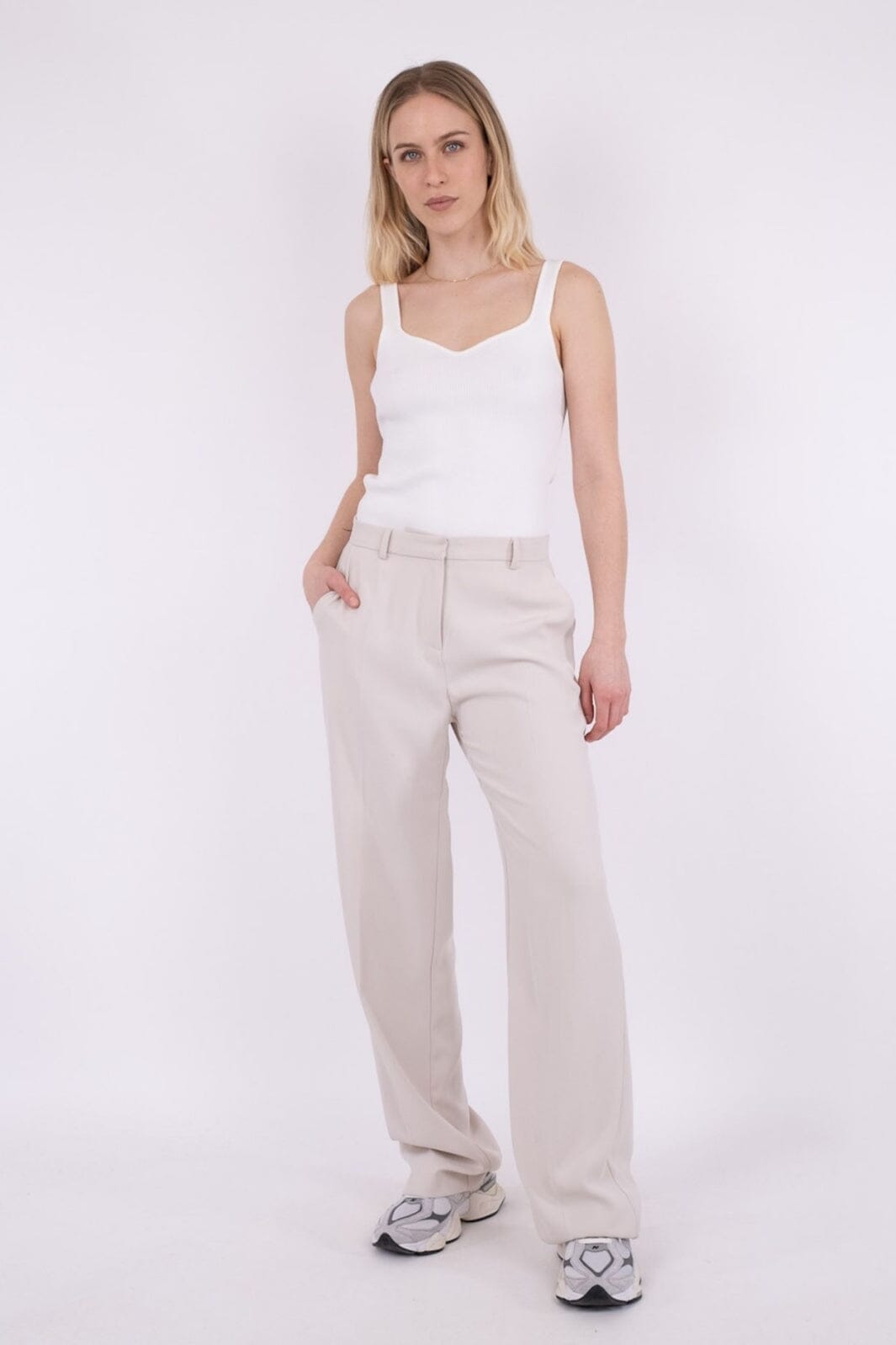 Neo Noir Hanora Knit Top white