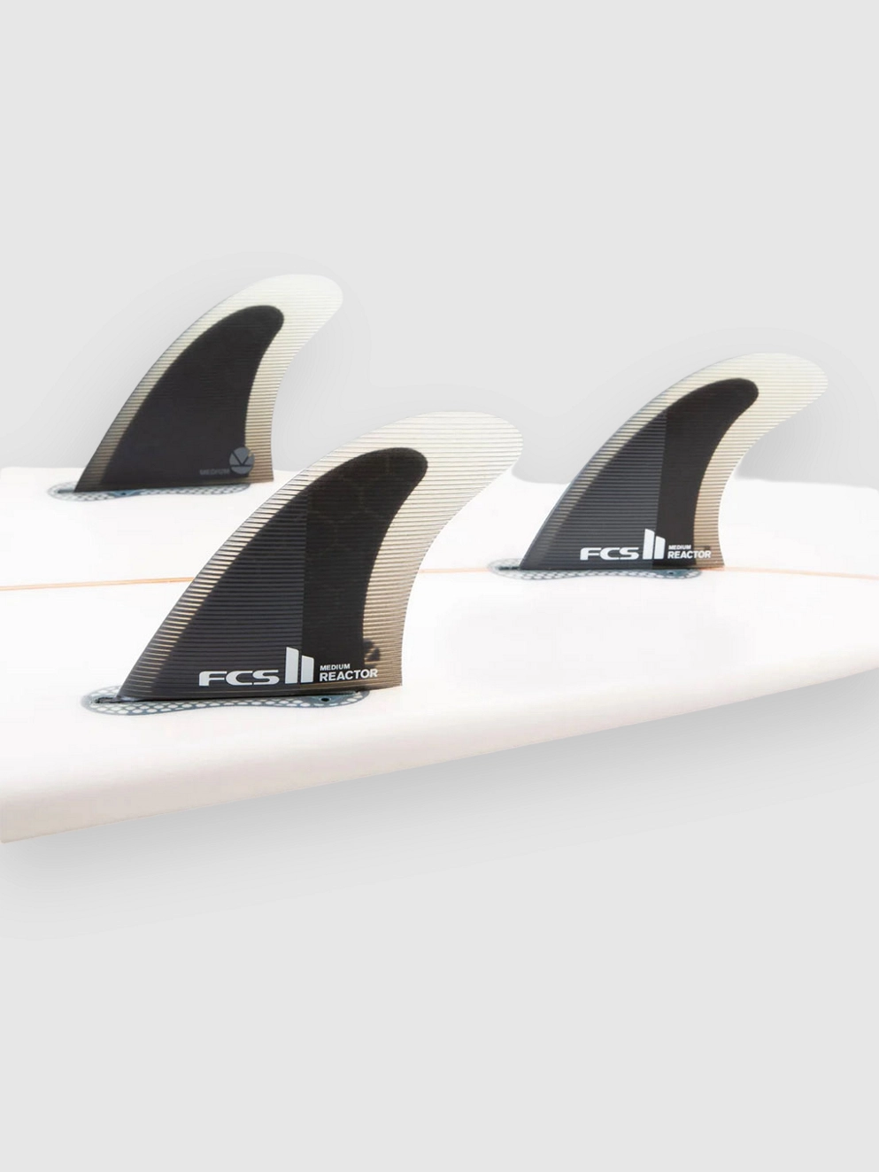 FCS II Reactor PC Medium Tri Retail Fin Set charcoal/black