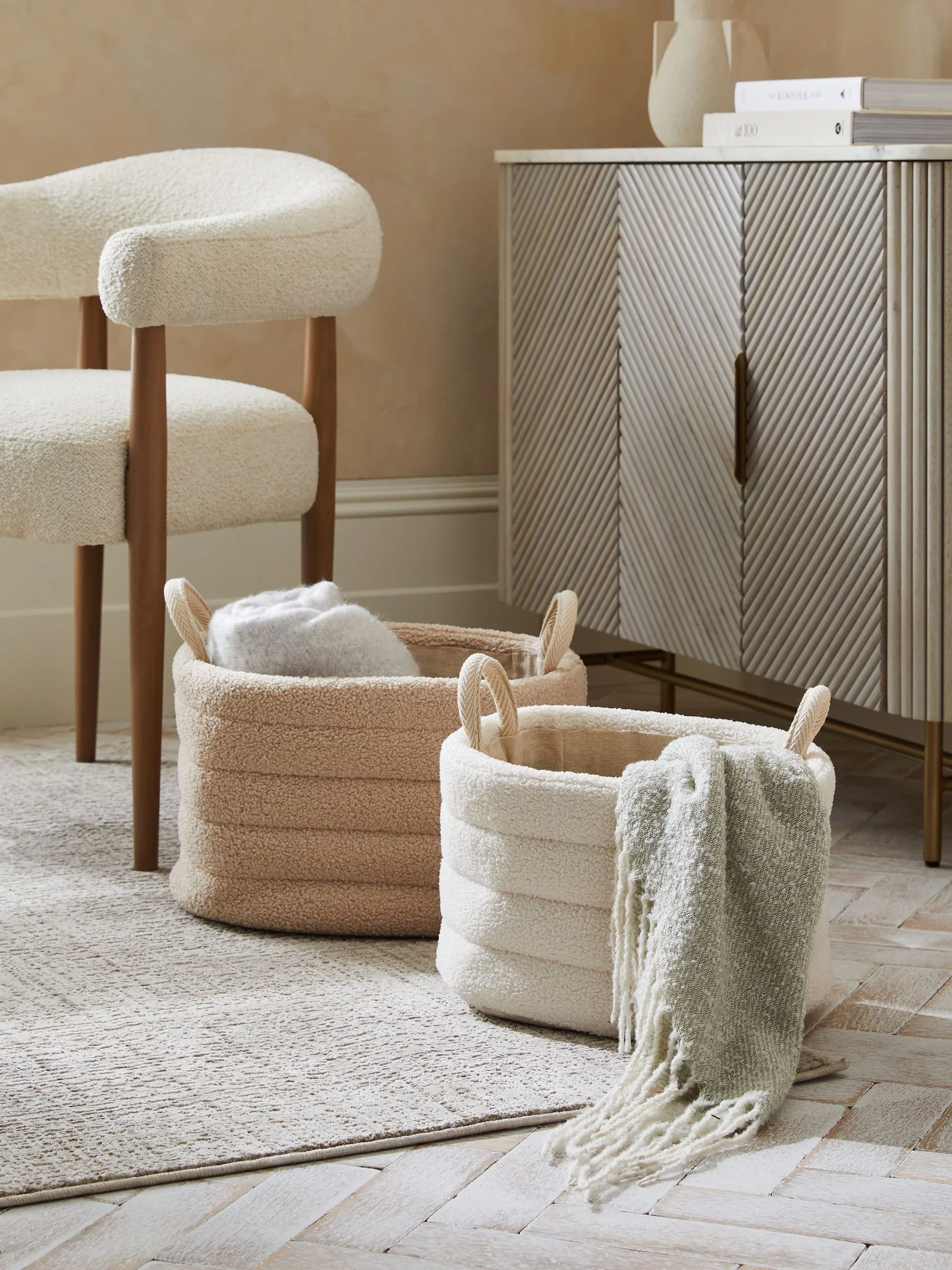 Set van 2 bouclé opslagmanden