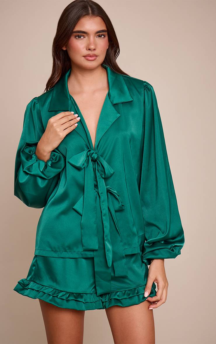 Vert Pyjama À Volants Avec Nœud À Nouer