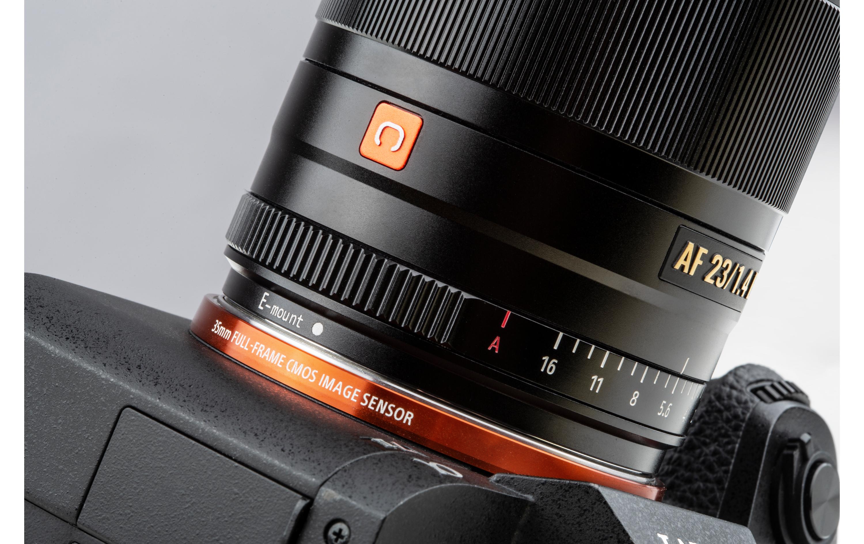 Festbrennweite AF 23mm F/1.4 – Sony E-Mount<br>Lichtstarkes Festbrennweitenobjektiv mit STM-Autofokusmotor