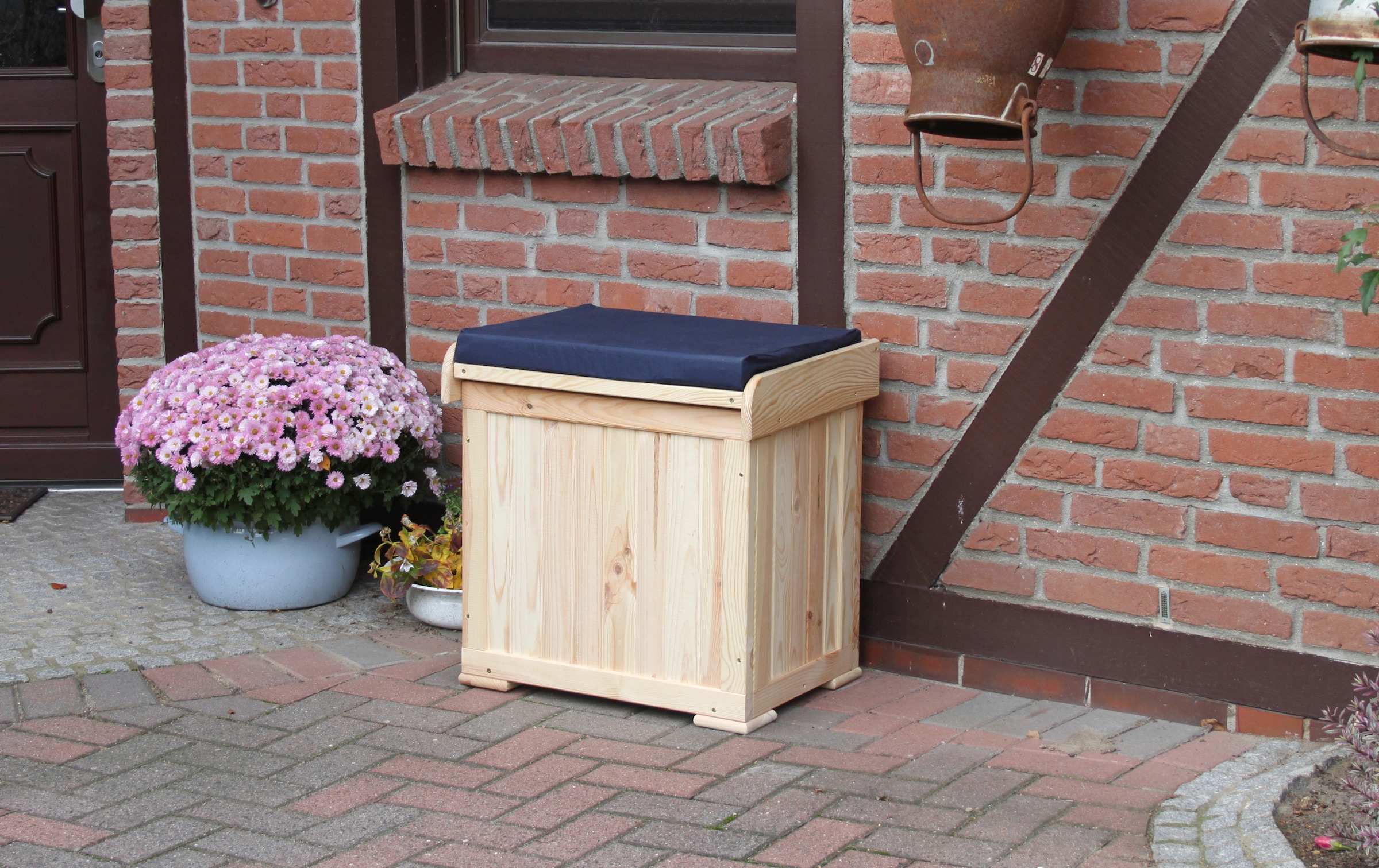 promadino Kissenbox »Patrick« mit blauer Sitzauflage