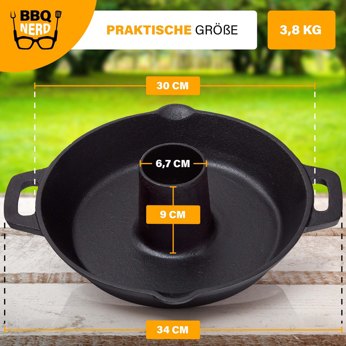 BBQ Nerd gietijzeren kippenbraadpan - Kippenhouder voor grill en oven | Kippenhouder van gietijzer Ø 28 cm voor vetvrij koken | Rustieke kippenbraadpan met lekbak