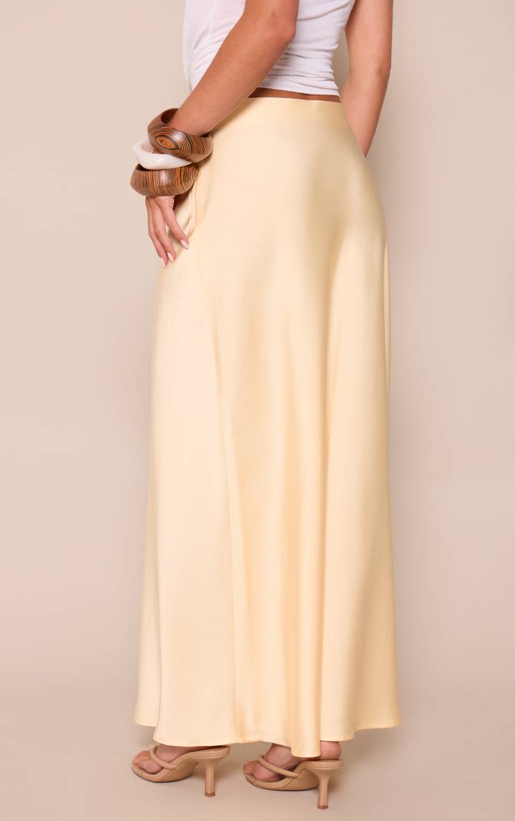 Butter Yellow Jupe Longue Fluide En Satin Petite