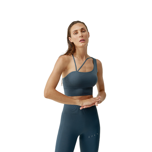 Top Born Living Yoga Salma