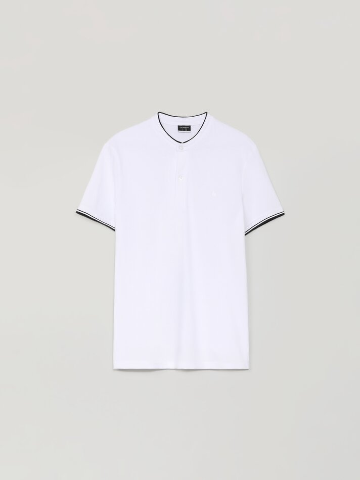 Camisa polo bordada com gola mandarim - Branca