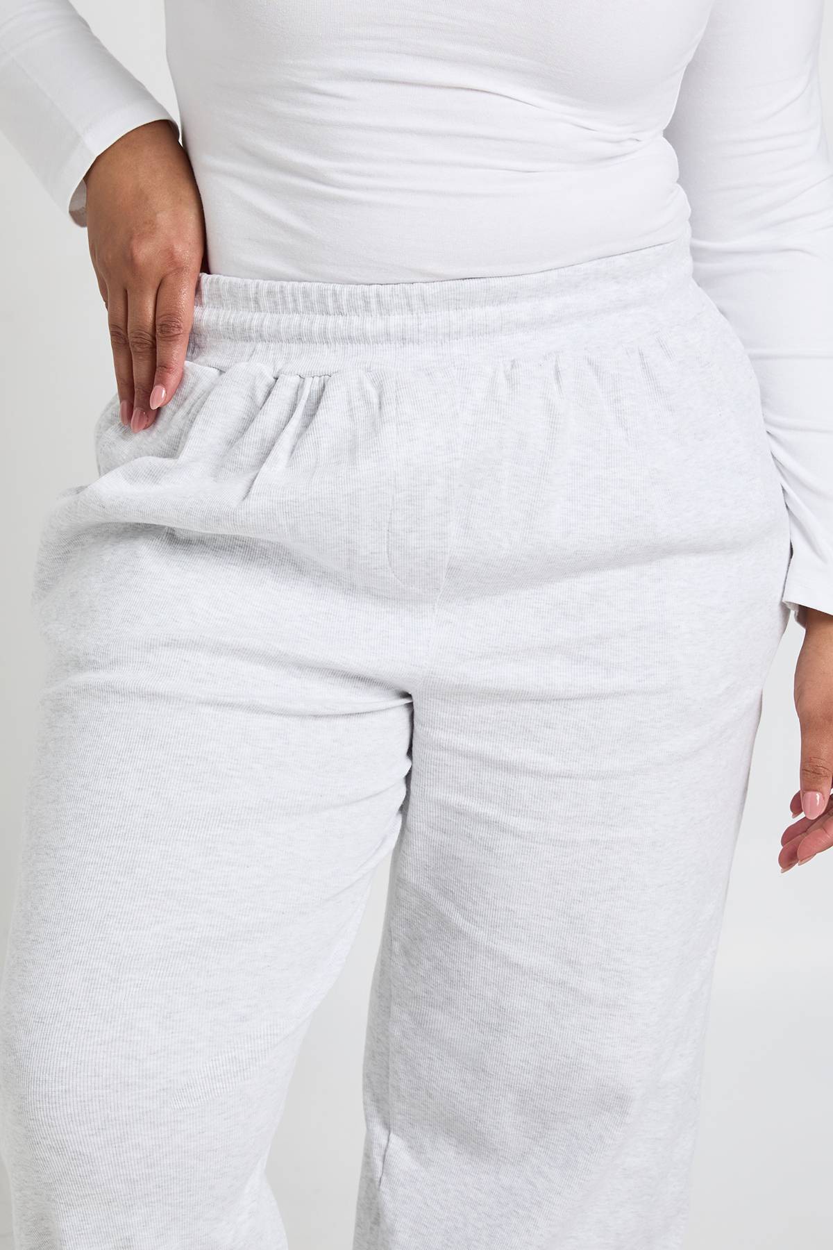 boohoo Jogging Ballon Plissé en Maille Côtelée Grande Taille