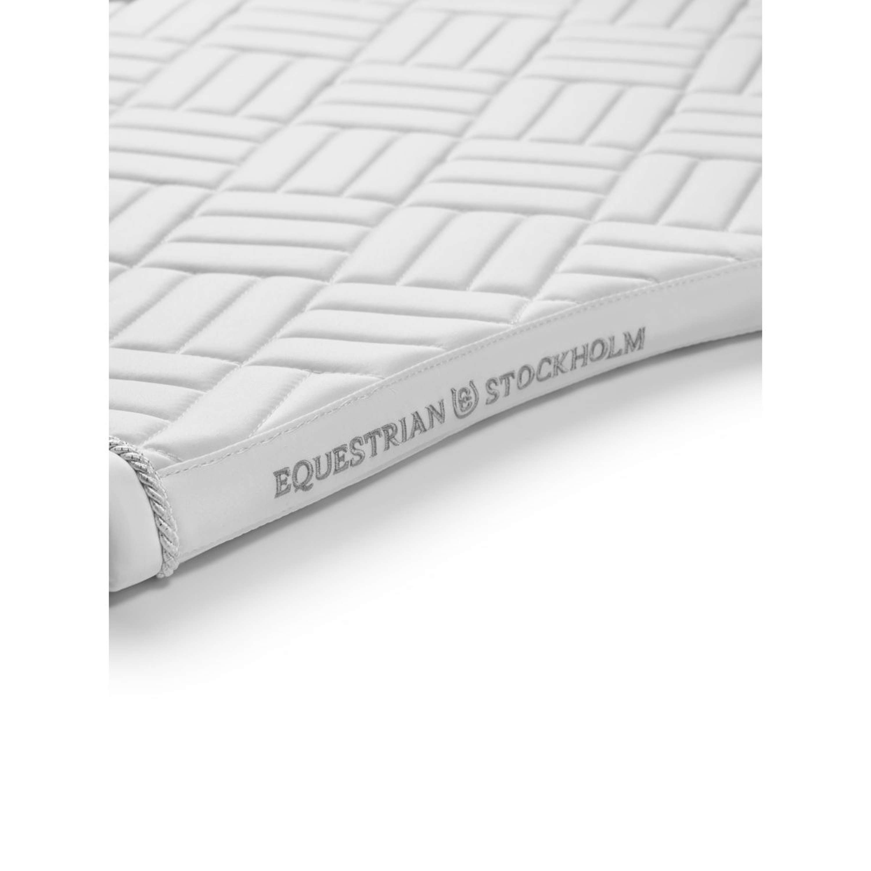Equestrian Stockholm Zadeldekje Modern Dressuur White Silver