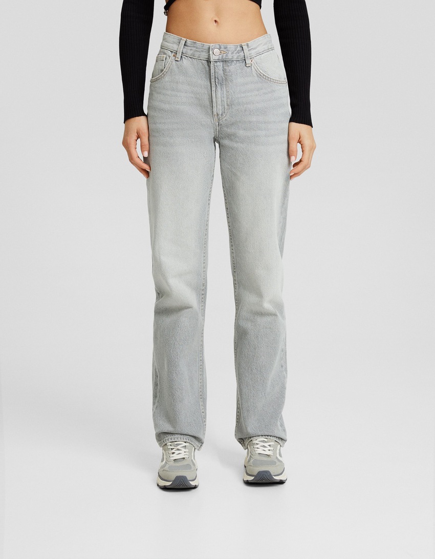calça jeans de corte reto