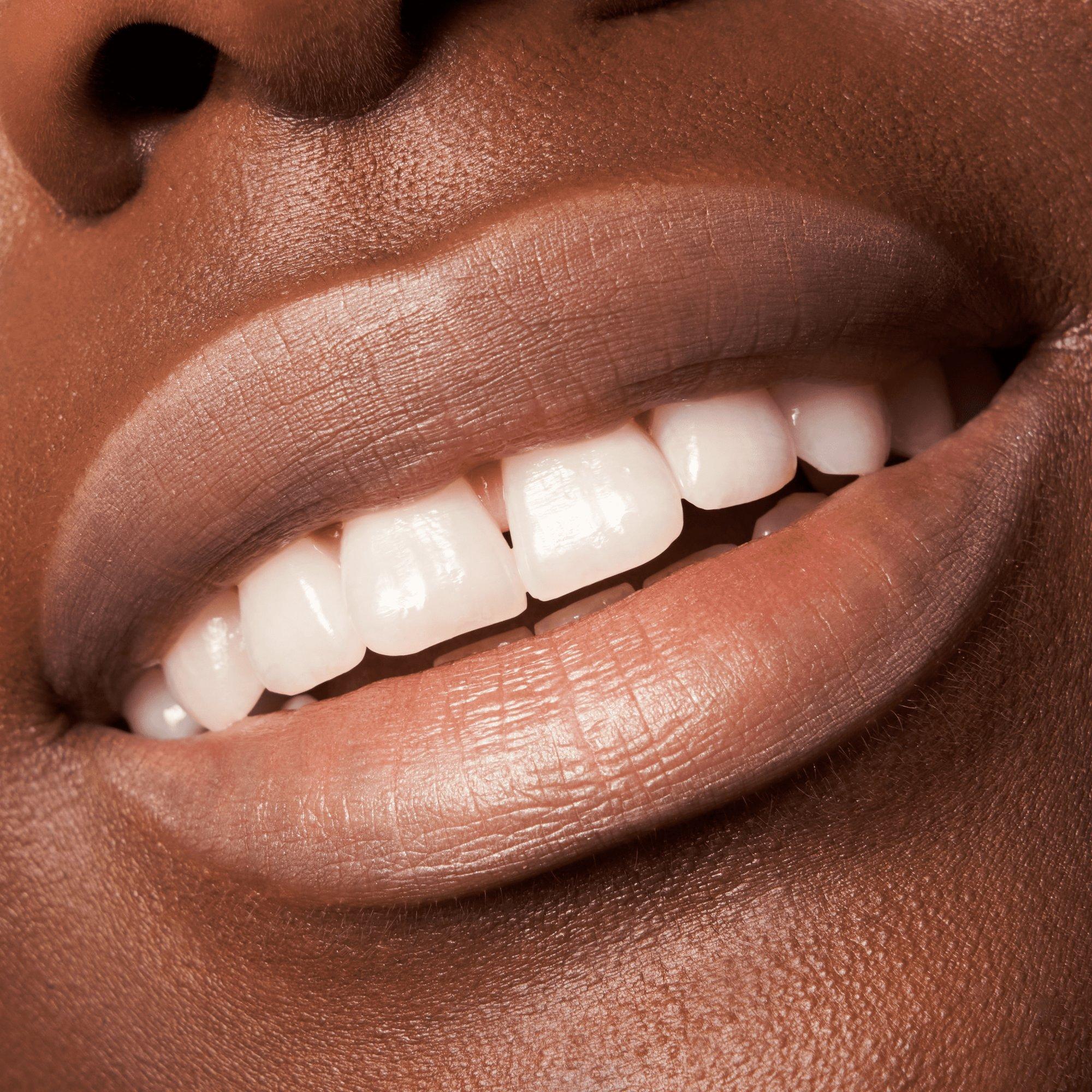soft & precise LIP PENCIL