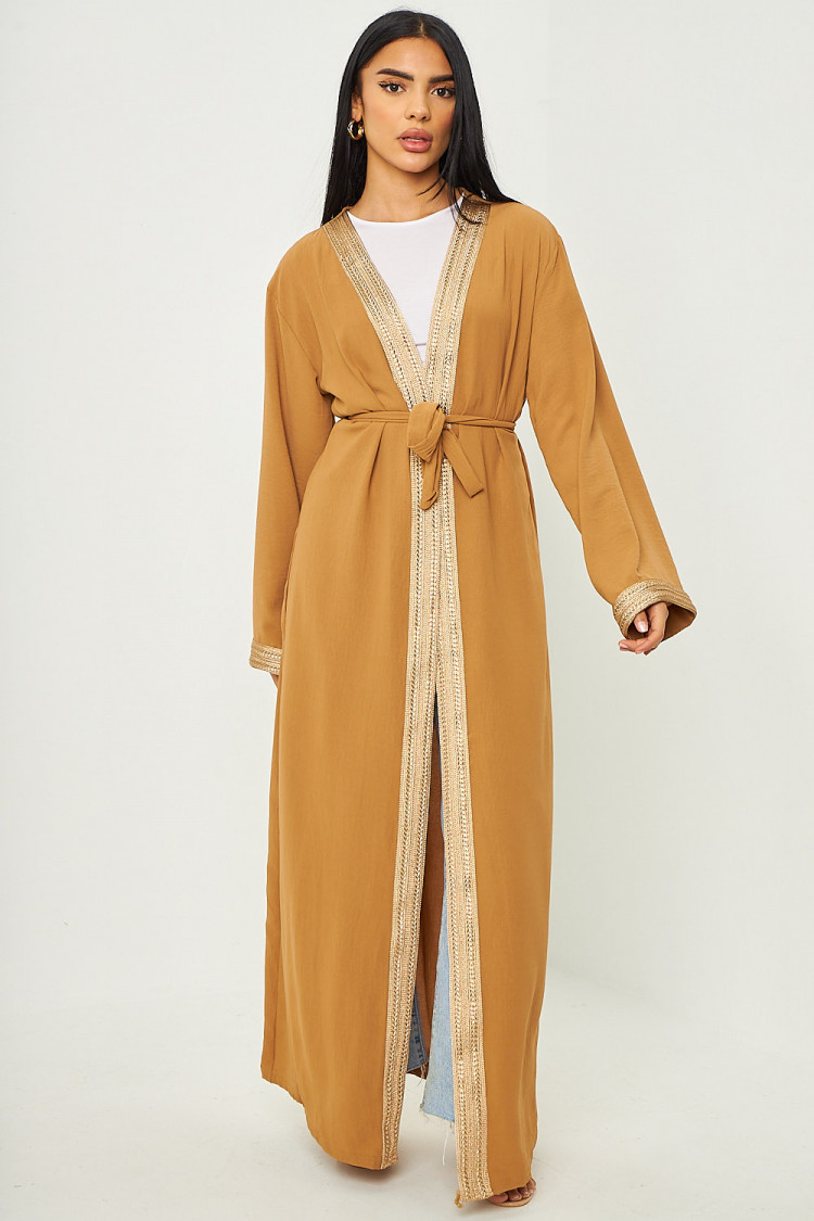 Kimono beige foncé ceinturé empiècement doré
