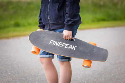Pinepeak Elektrisk Skateboard, Svart