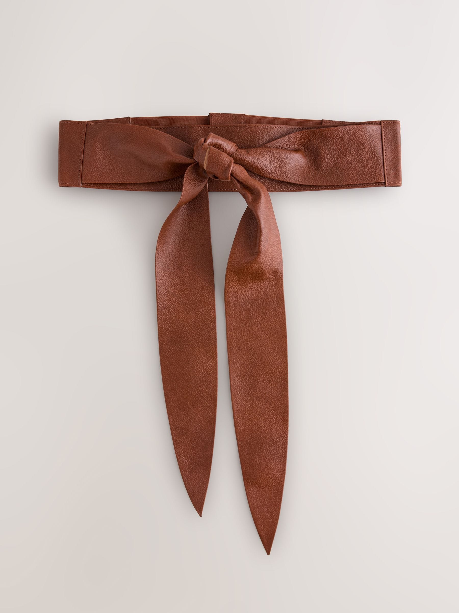 Lichtbruin - Brede leren riem met knoopdetail