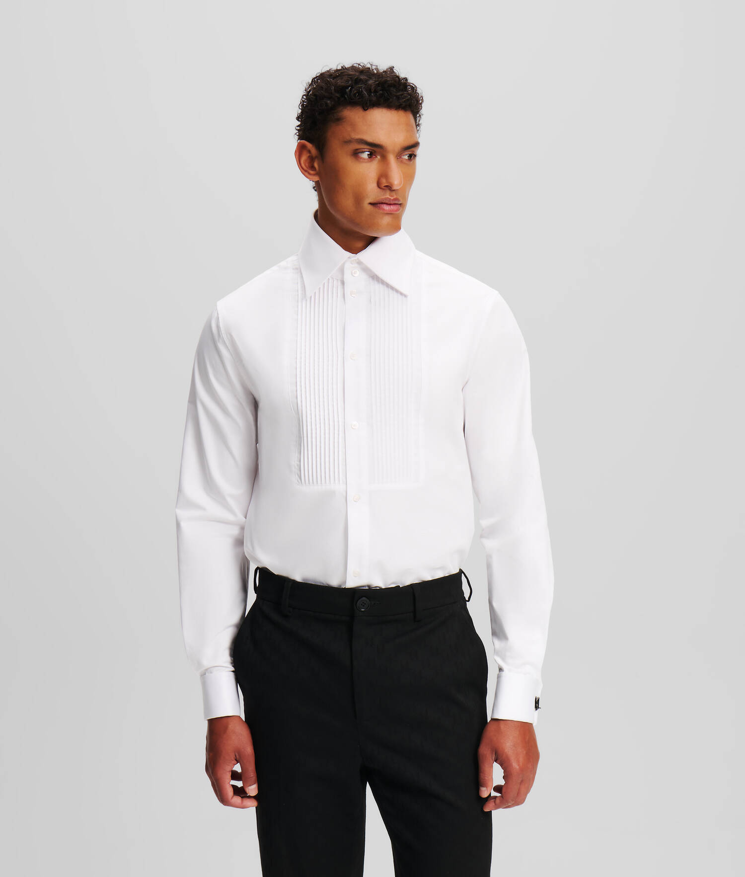 CHEMISE À PLASTRON PLISSÉ