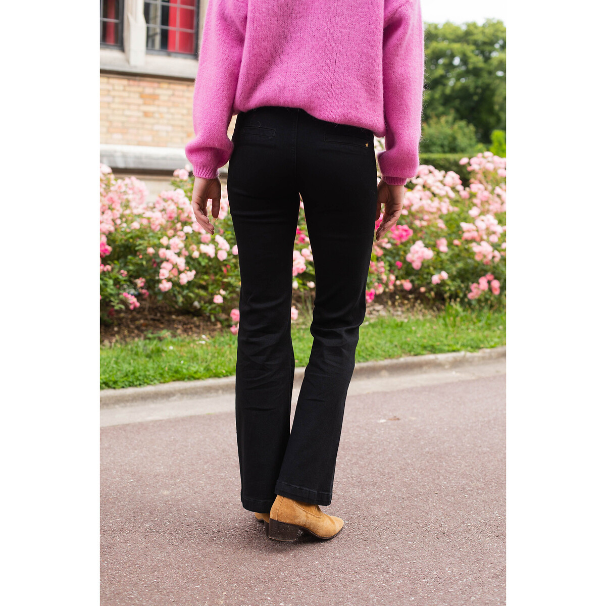 LA PETITE ETOILE<br>Calça jeans bootcut em denim elástico Sonny