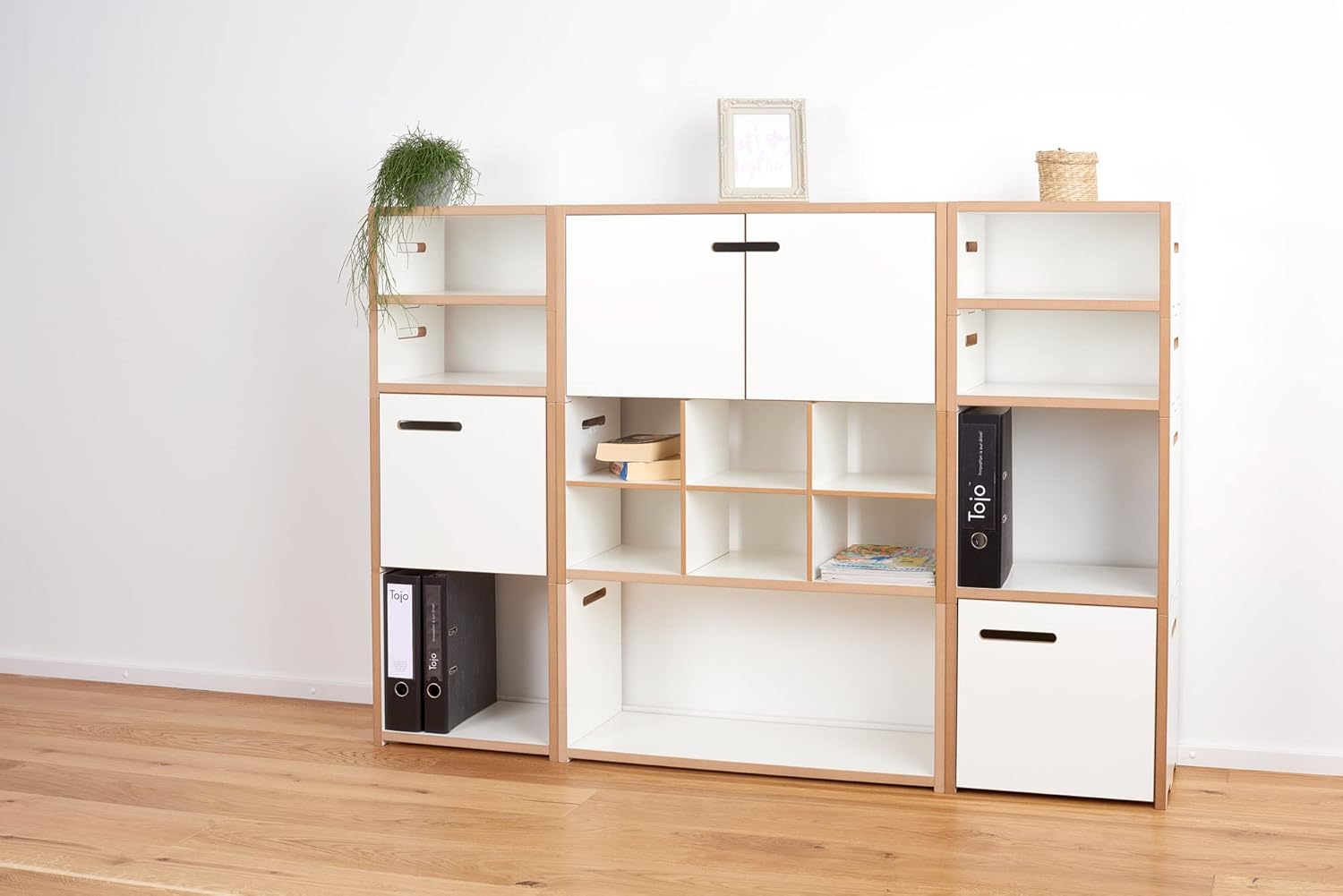 Tojo Hochstapler | modulares Regalsystem Verschiedene Module für Wandregal/Bücherregal/CD Regal | MDF Regal (weiß, Grundmodul mit Türen)