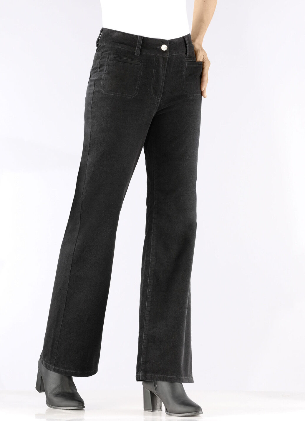 Cordhose mit weitem Beinverlauf