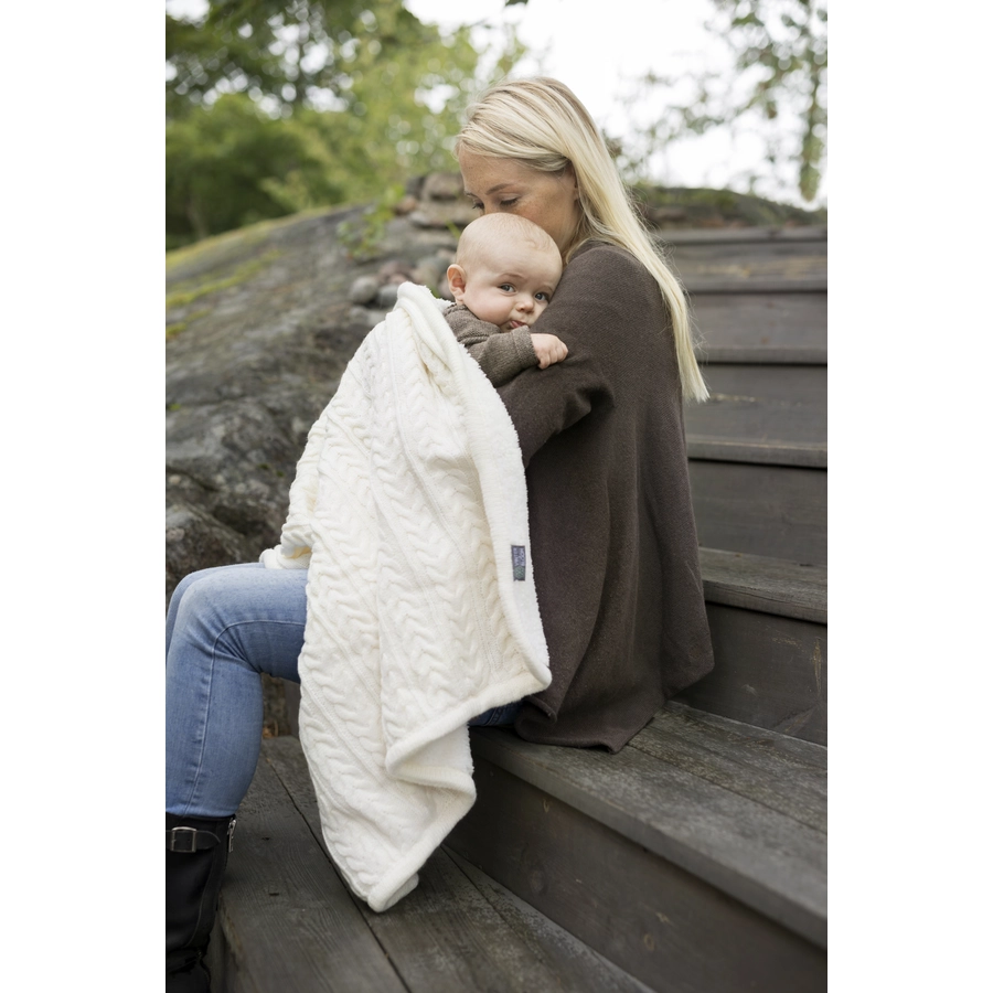 VINTER&BLOOM Kuscheldecke Cuddly Ivory
