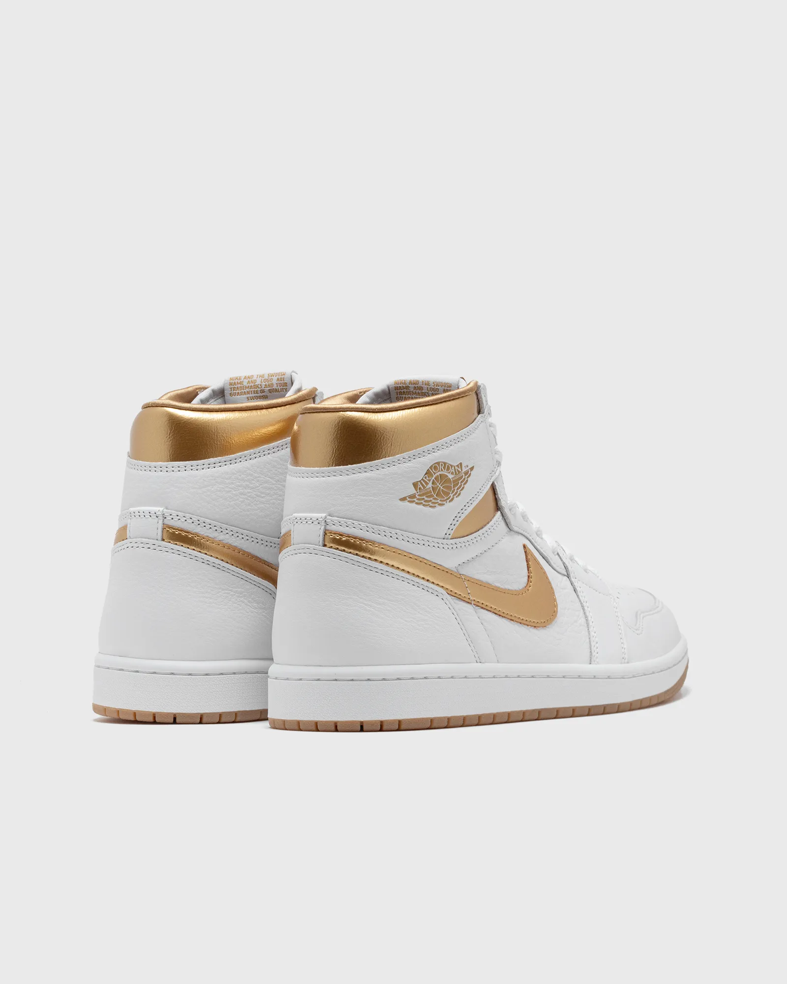 Jordan WMNS AIR JORDAN 1 RETRO HI OG 'METALLIC GOLD'
