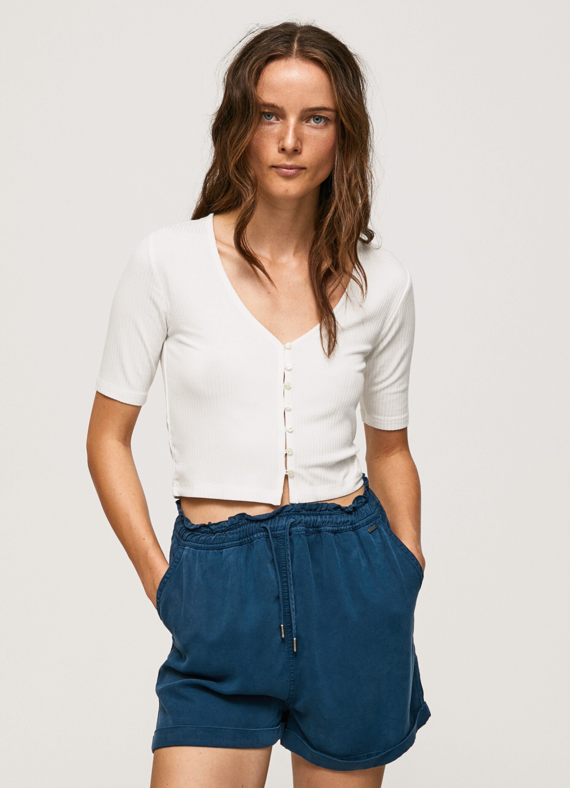 CAMISETA CARDIGAN CANELADA - branco mousse