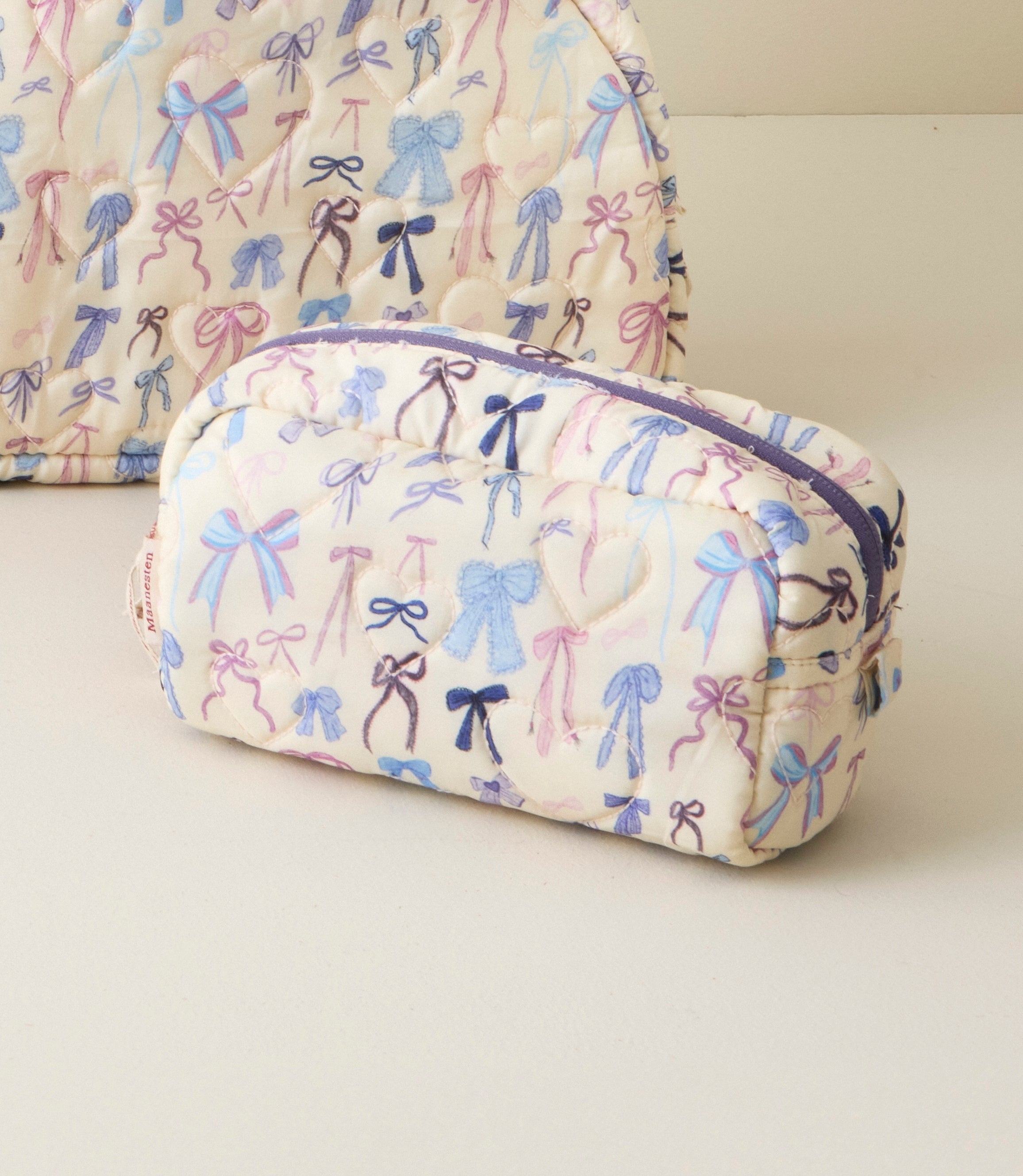 Maanesten  Stardust makeuppung - Cute Bows