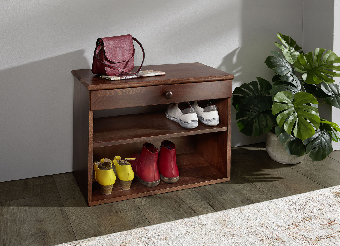 Schuhregal mit Schublade