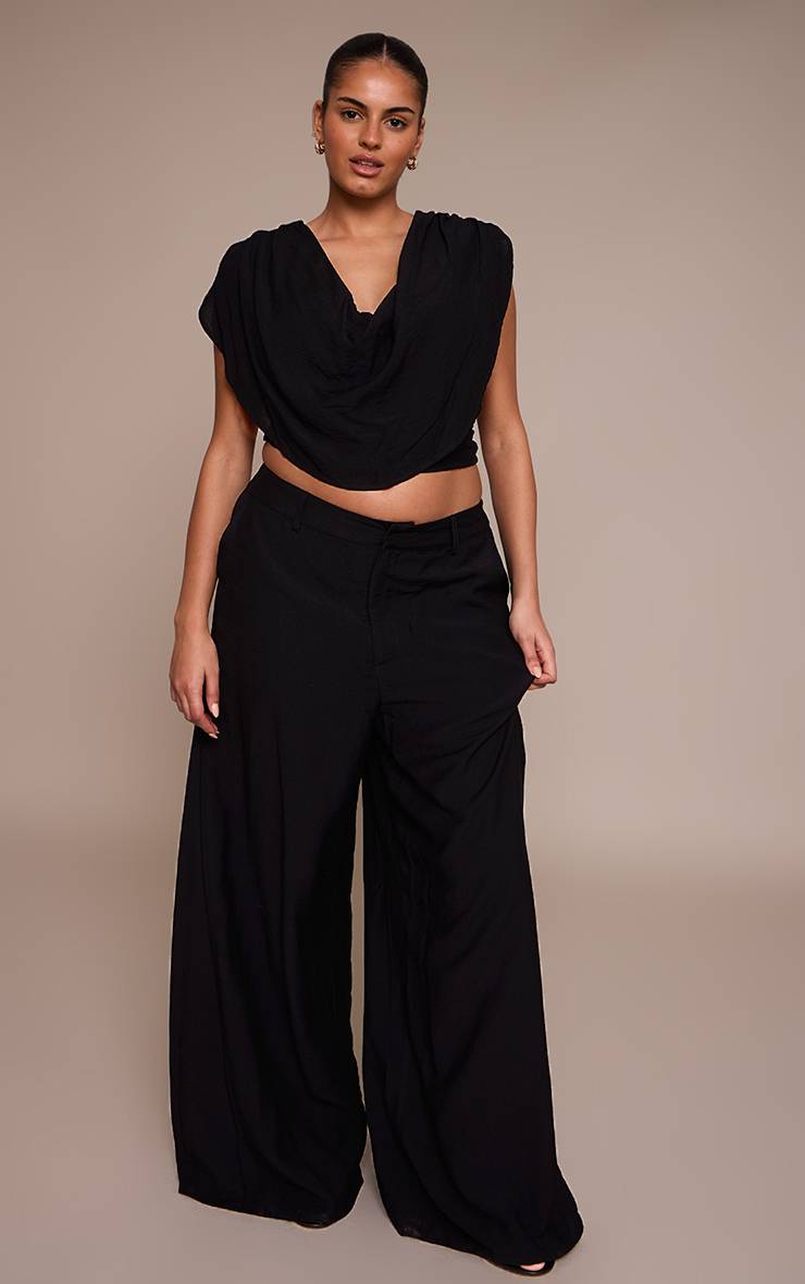 Noir Top Grande Taille Tissé À Épaules Froncées Et Col Bénitier