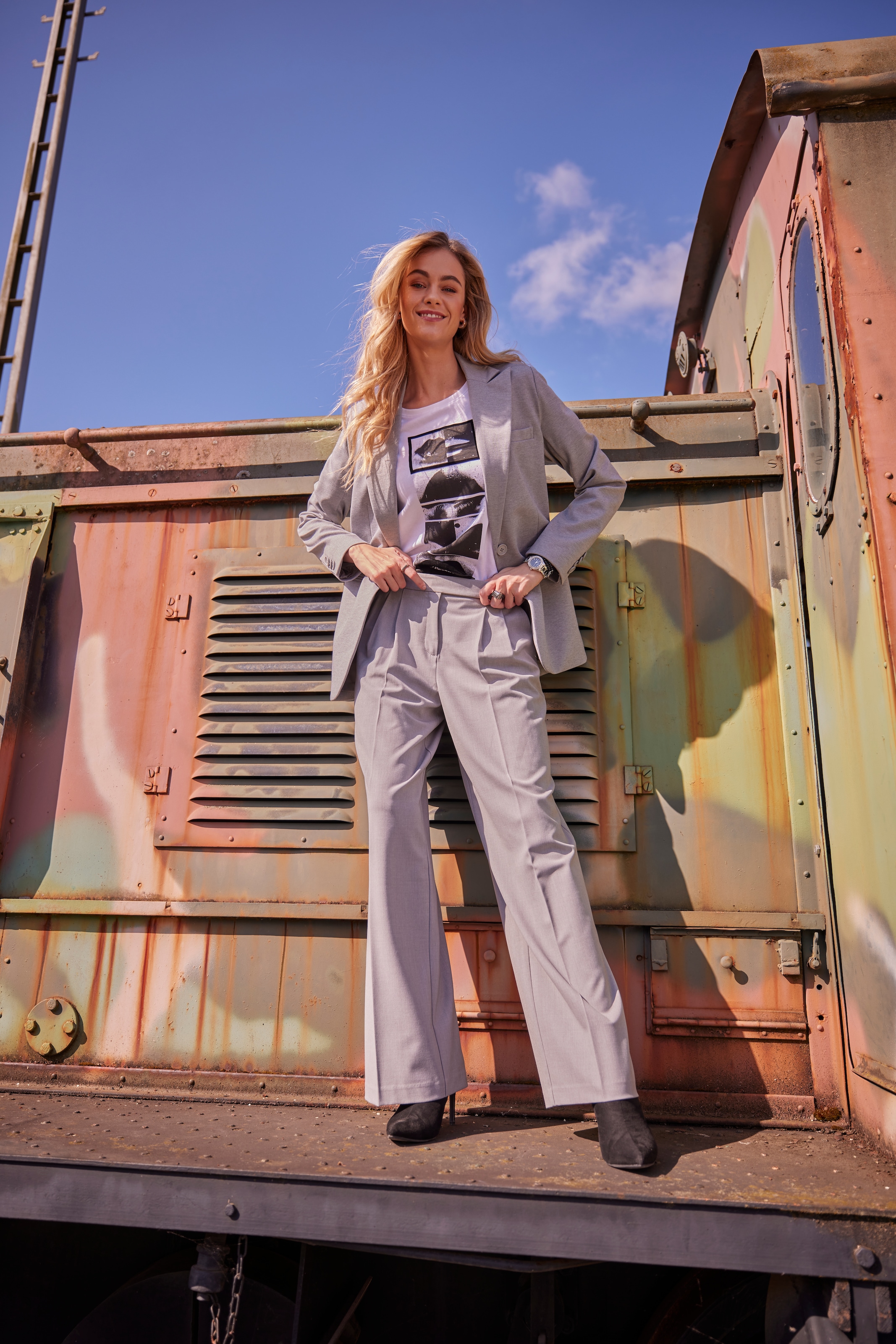 Aniston CASUAL Anzughose  mit Bundfalten - NEUE KOLLEKTION