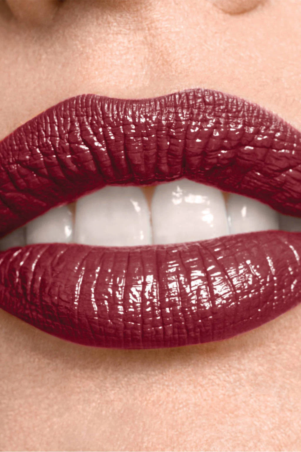 Blijft effectief!SuperStay 24HRS lippenstift - 585 Burgundy
