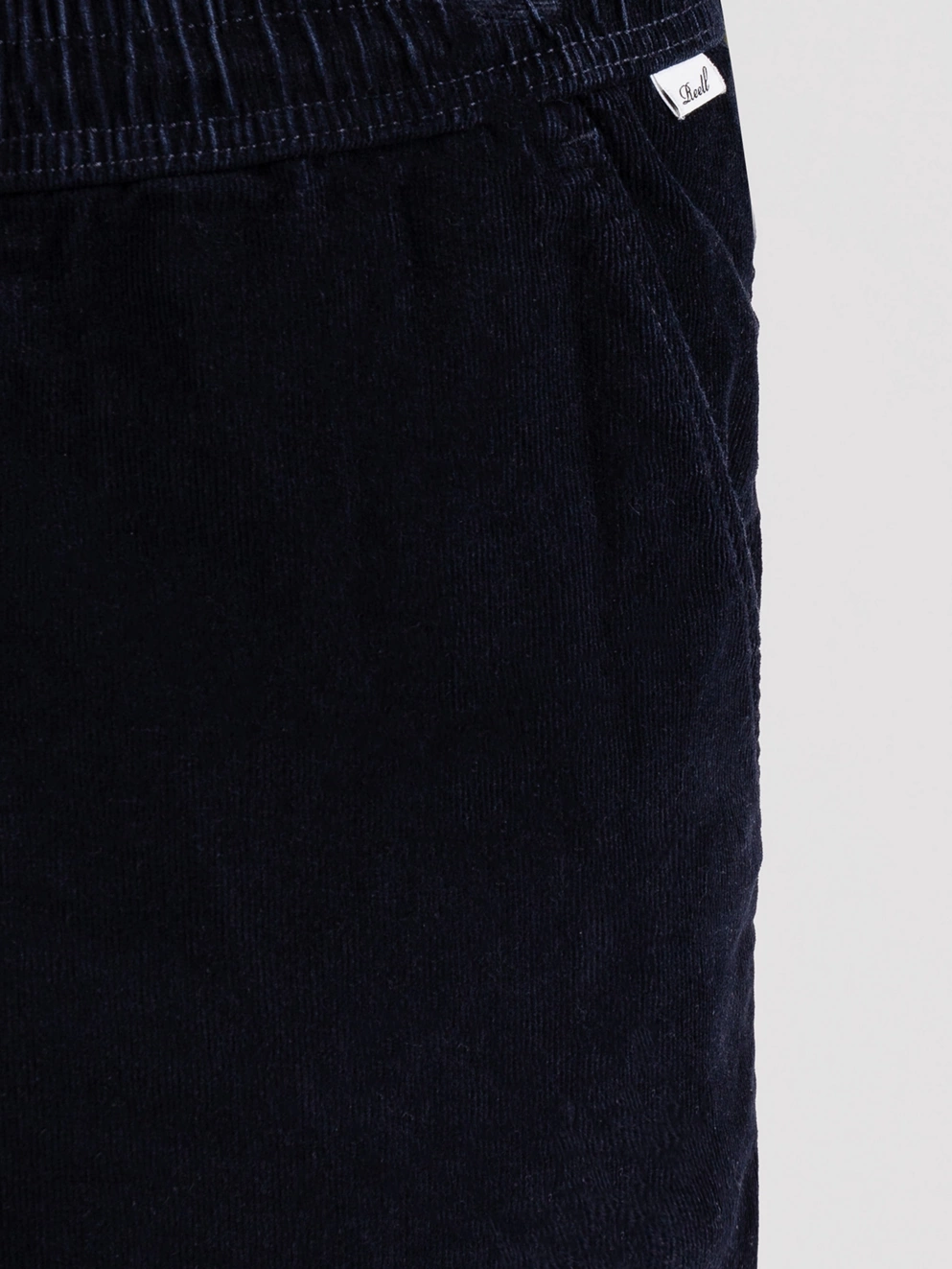 REELL Reflex Easy Shorts baby cord navy