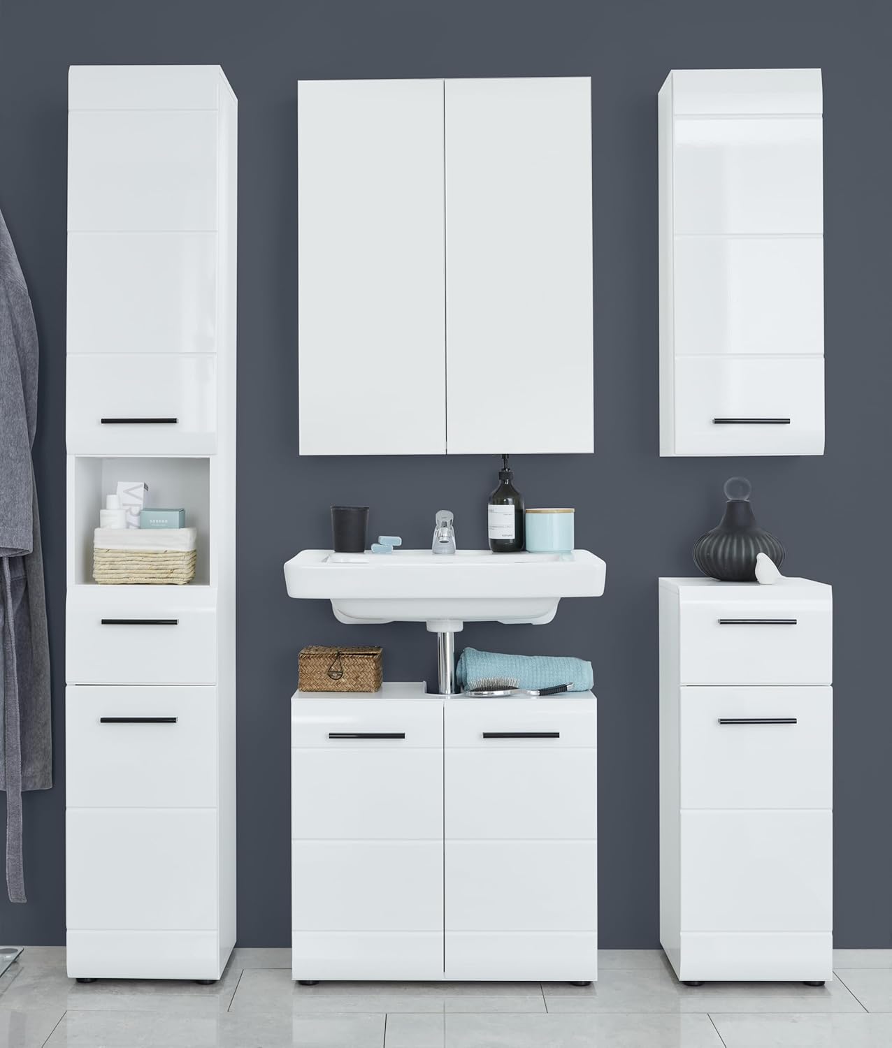 trendteam smart living - Skin - Hochschrank - Weiß/Weiß Hochglanz - 5 Fächer, eine Ablage und eine Schublade - (BxHxT) 30 x 182 x 31 cm - 2 verstellbare Einlegeböden - Kratzfest