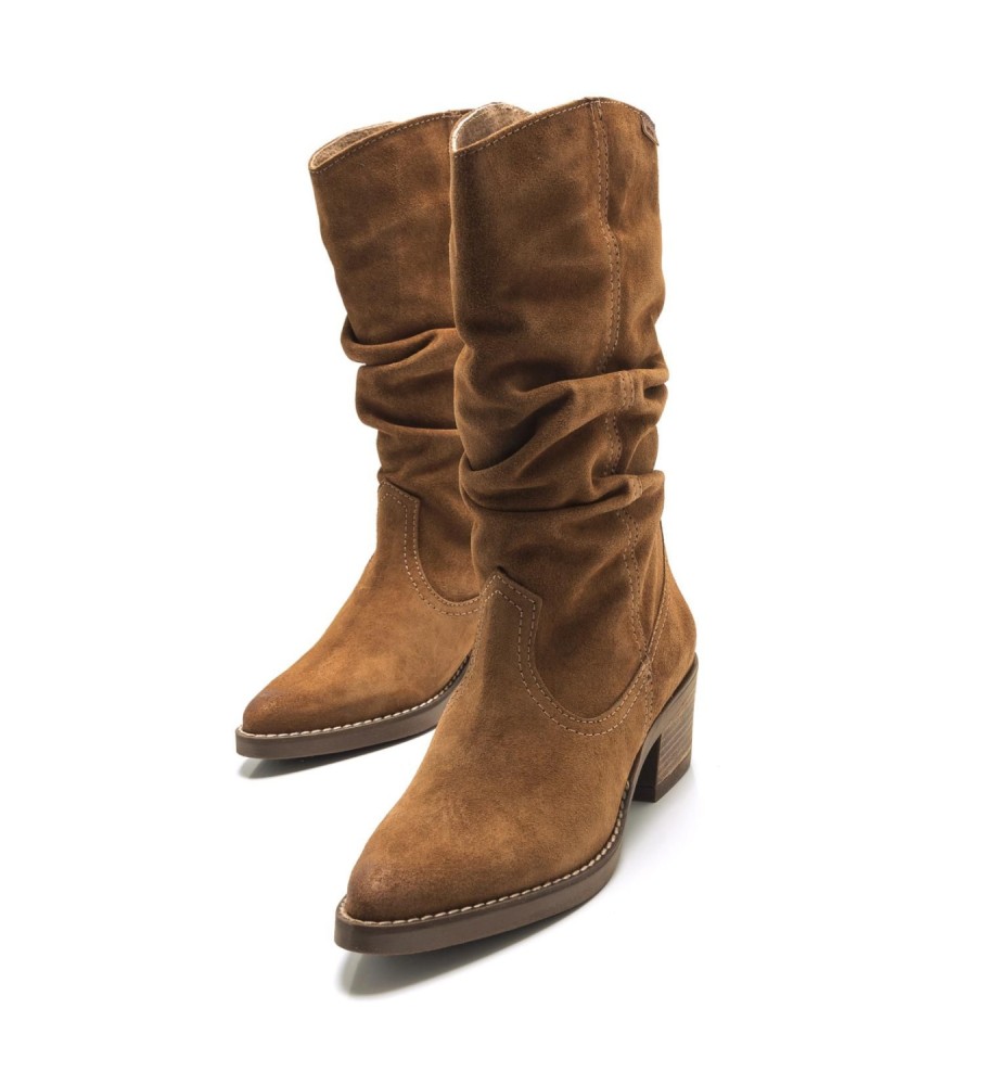 Bota casual de couro marrom Mustang Teu