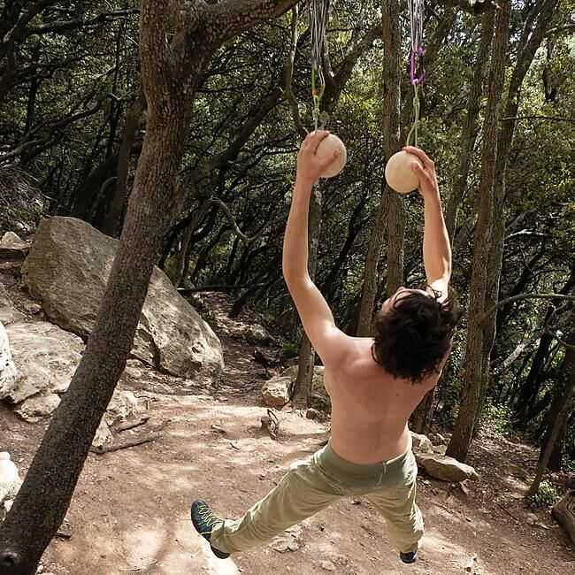 YY VERTICAL - AGRES MOBILE CLIMBING BALLS