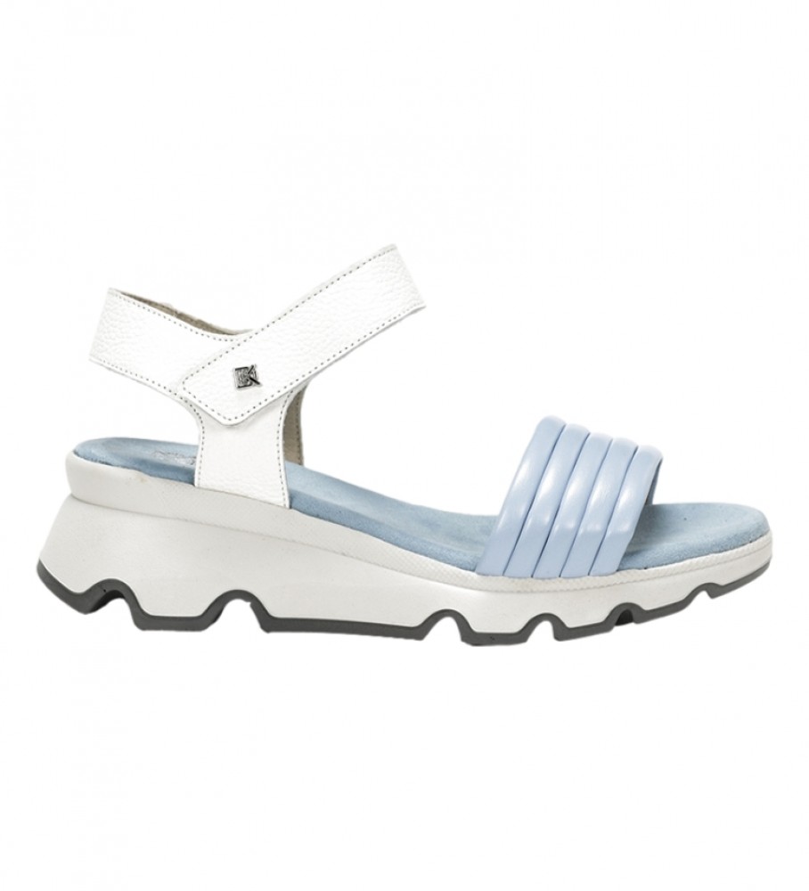 Sandálias Dorking by Fluchos em couro, modelo D9023SELA1, na cor azul - Altura do salto: 6 cm -
